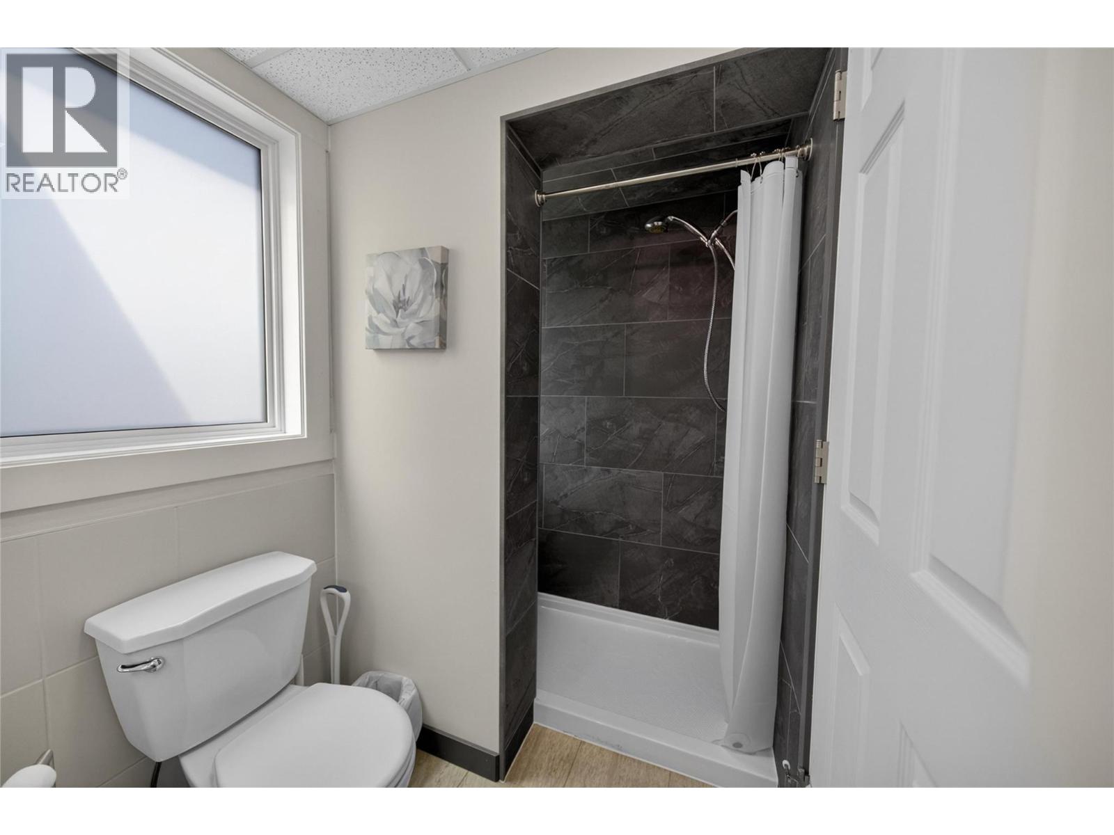 805 29th Avenue S, Cranbrook, British Columbia V1C 3K5 - Photo 13 - 10390505