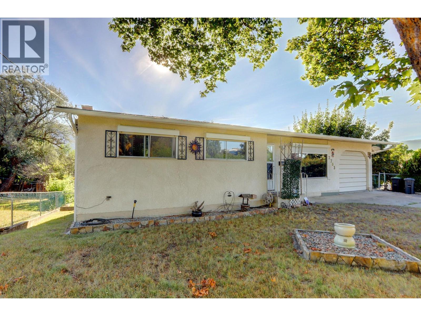 2703 18 Street, Vernon, British Columbia  V1T 4A3 - Photo 2 - 10390758