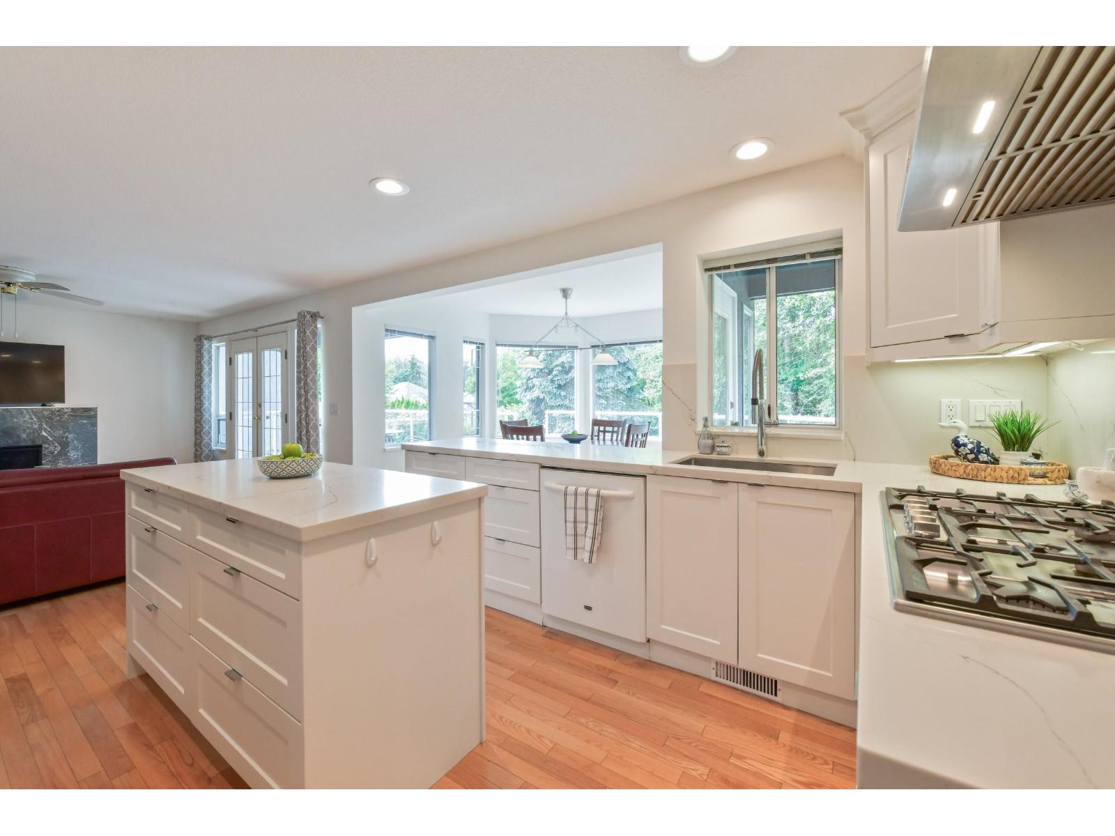 14915 25a Avenue, Surrey, British Columbia  V4P 1N7 - Photo 6 - R3133156