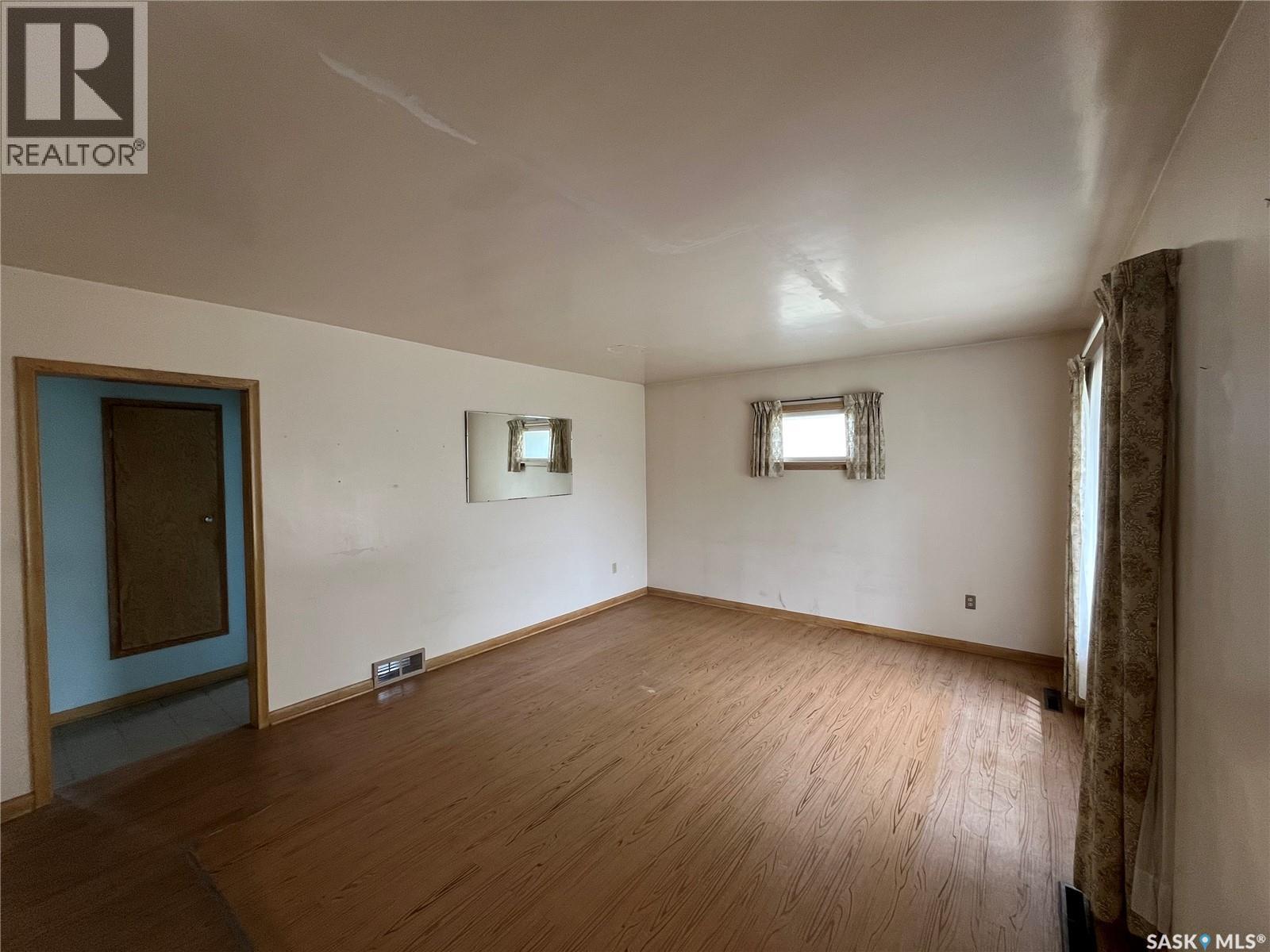1010 13th Street W, Prince Albert, Saskatchewan  S6V 3H7 - Photo 9 - SK035651
