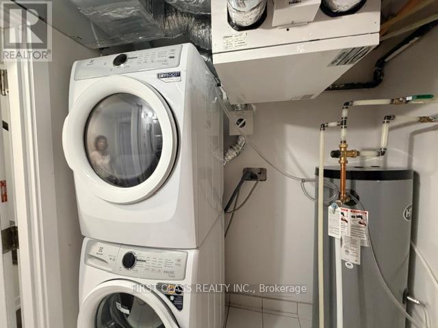 Bsmt - 26 Green Garden Boulevard, Toronto, Ontario  M6A 1N3 - Photo 4 - C13423052