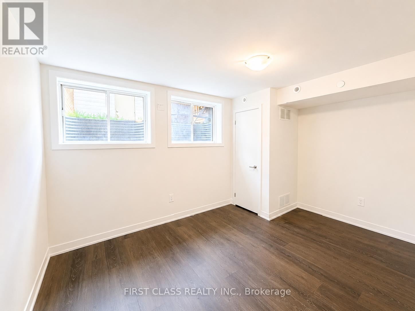 Bsmt - 26 Green Garden Boulevard, Toronto, Ontario  M6A 1N3 - Photo 7 - C13423052