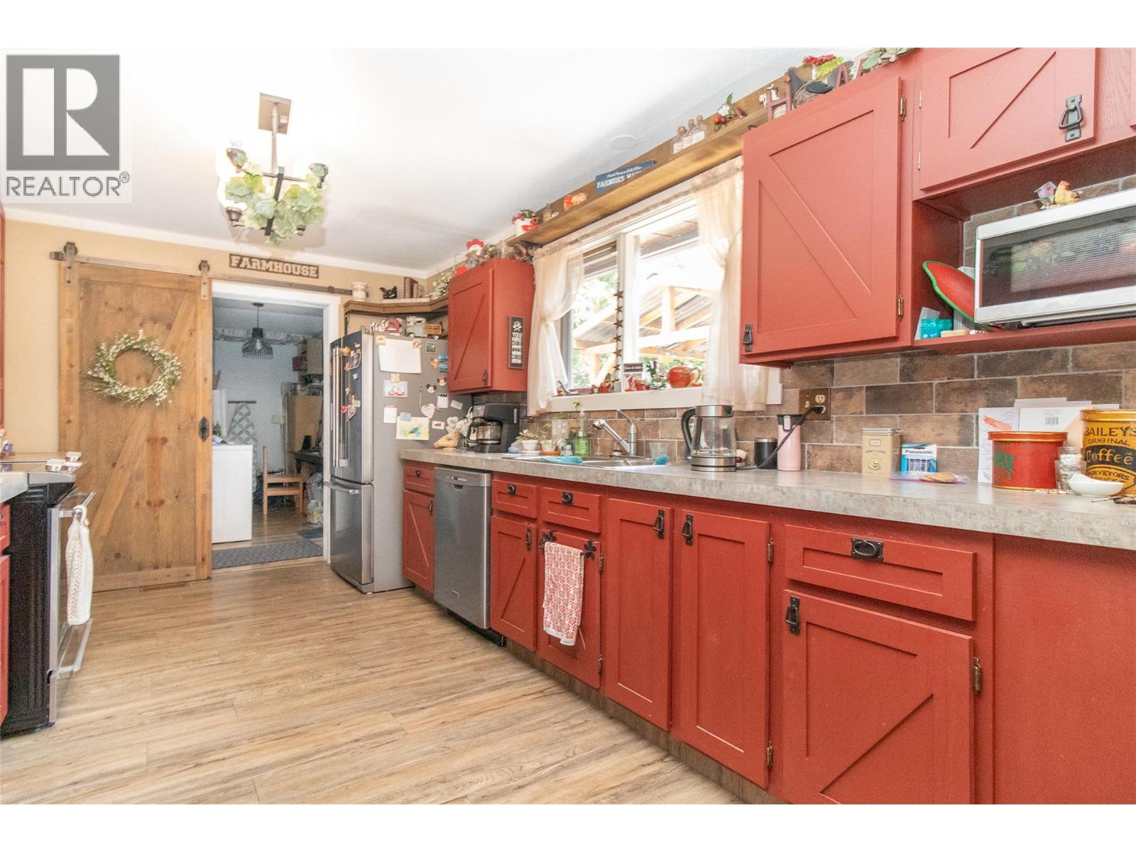 Listing image 11