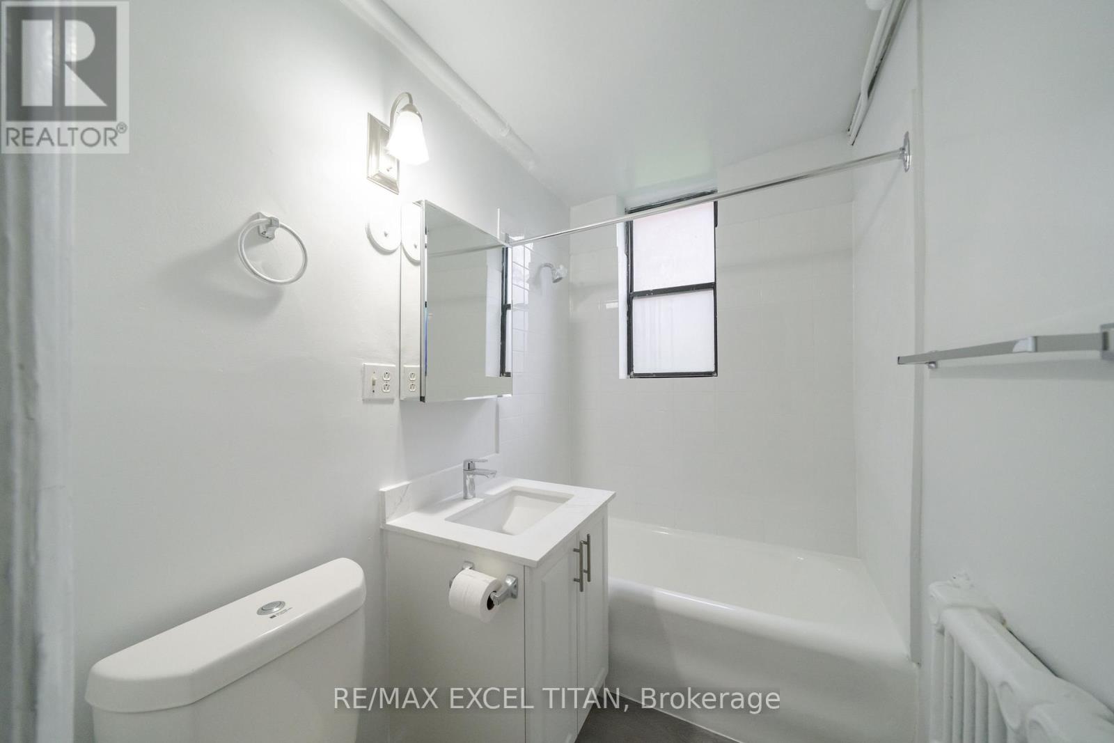 51 - 8 Kingston Road, Toronto, Ontario  M4L 2S4 - Photo 9 - E13422950