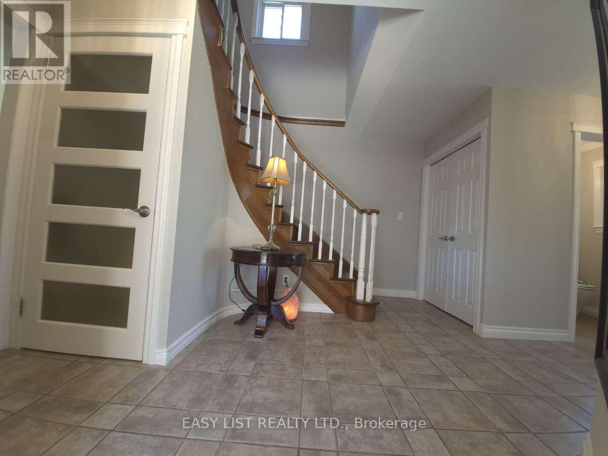 51 Lyndale Crescent, Clarington (Courtice), Ontario  L1E 1W6 - Photo 12 - E13423050
