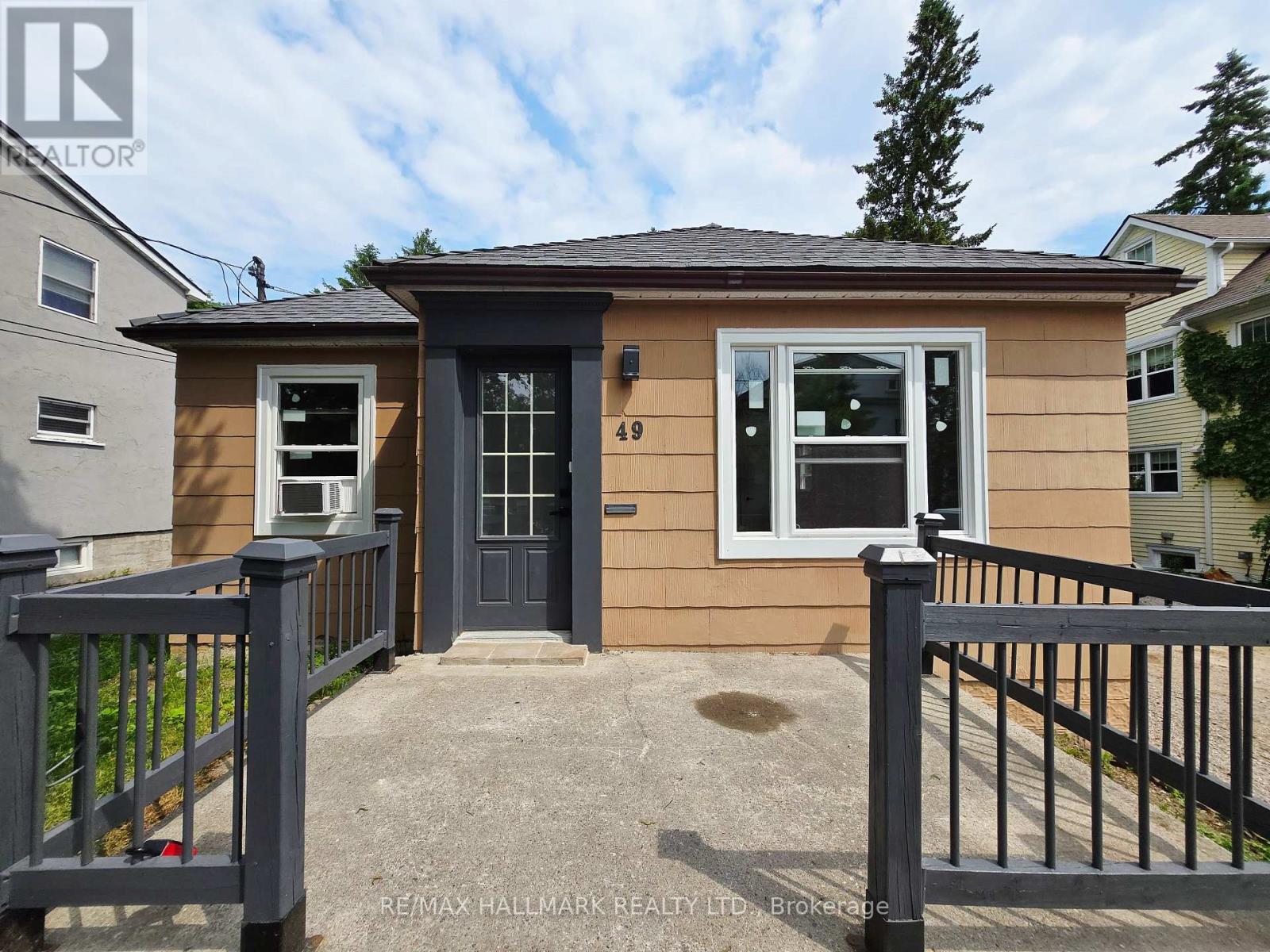 49 Hunt Avenue, Richmond Hill (Mill Pond), Ontario  L4C 4H1 - Photo 2 - N13422990