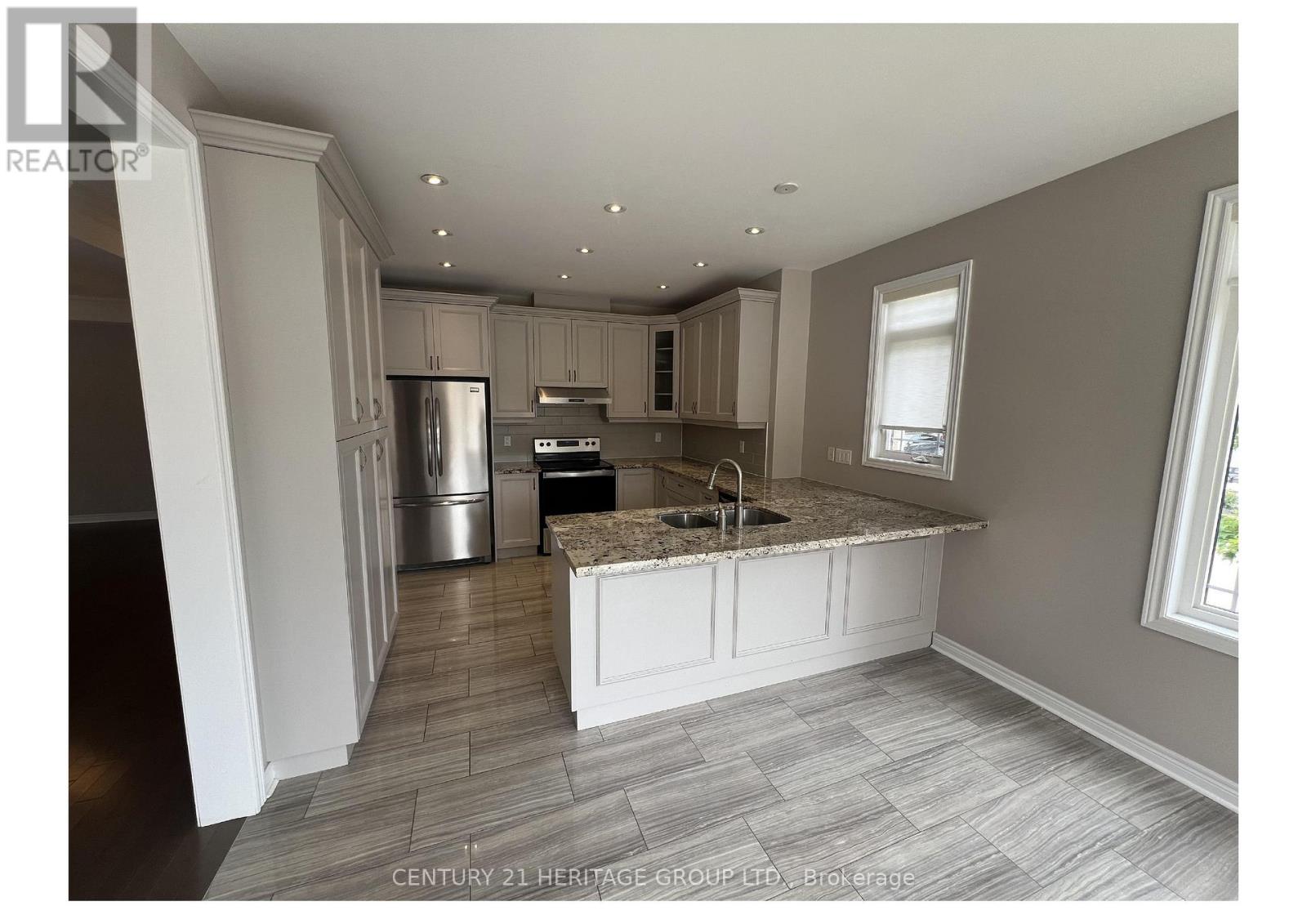 860 Elvidge Trail, Newmarket (Woodland Hill), Ontario  L3X 0J7 - Photo 12 - N13423058