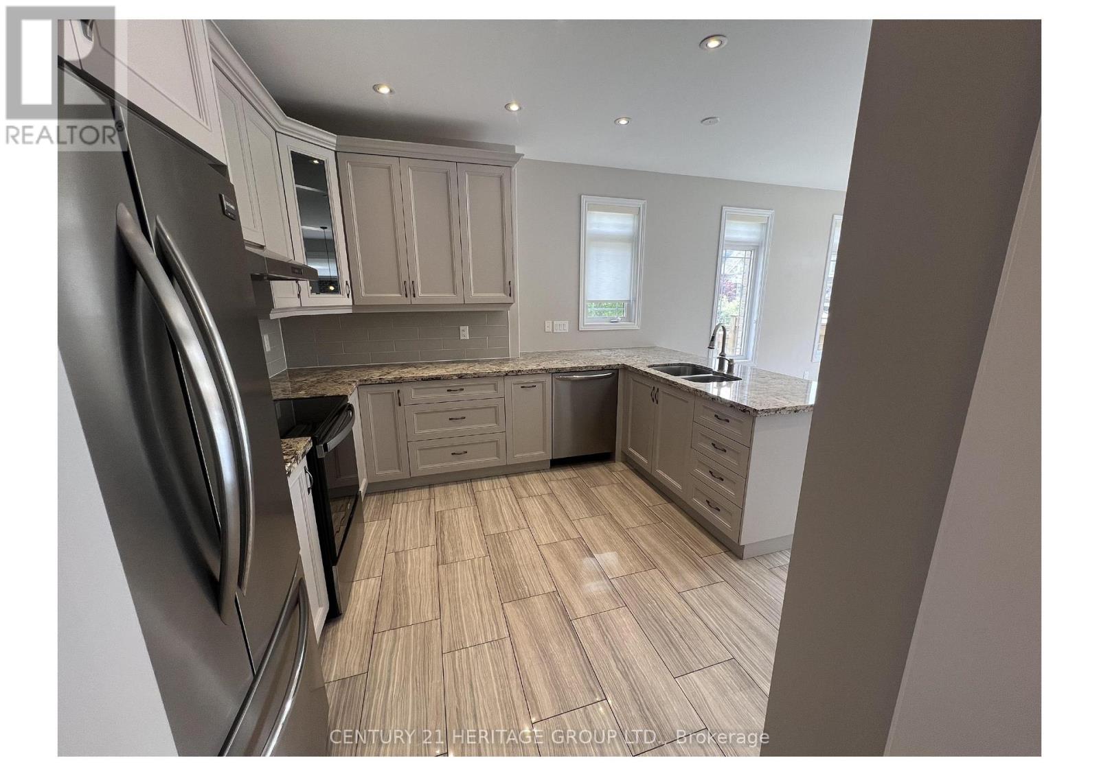 860 Elvidge Trail, Newmarket (Woodland Hill), Ontario  L3X 0J7 - Photo 13 - N13423058