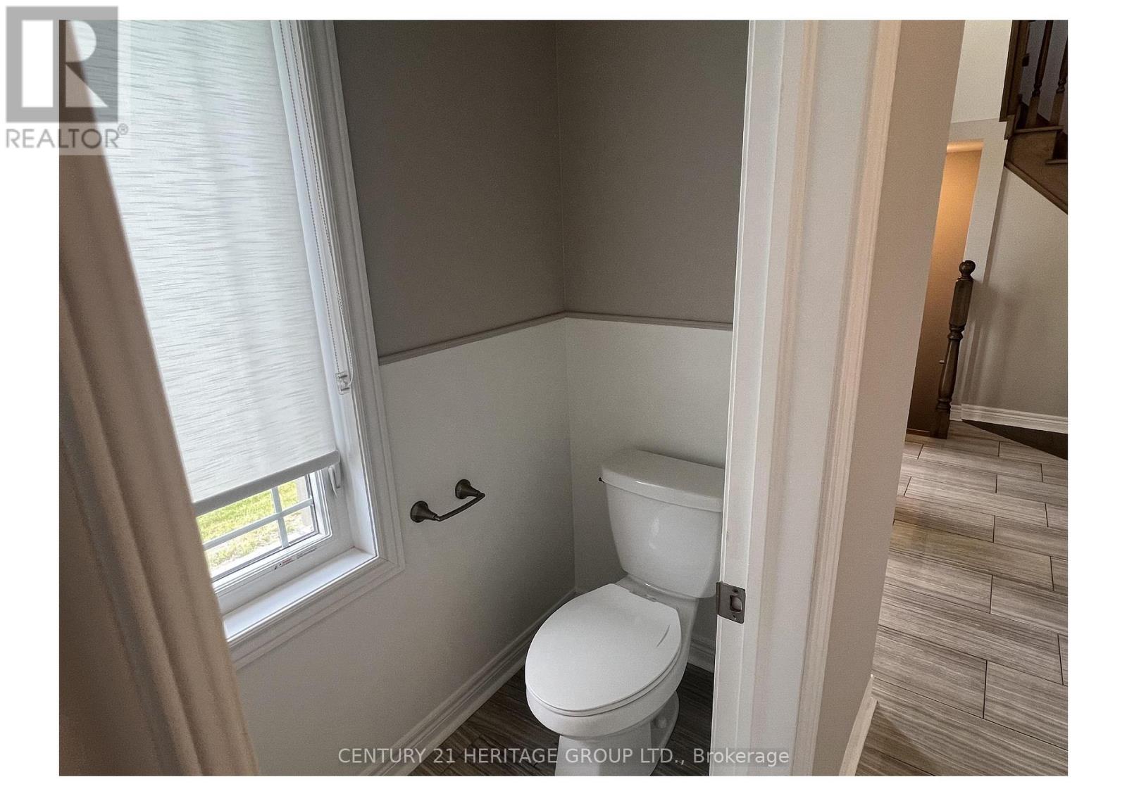 860 Elvidge Trail, Newmarket (Woodland Hill), Ontario  L3X 0J7 - Photo 7 - N13423058
