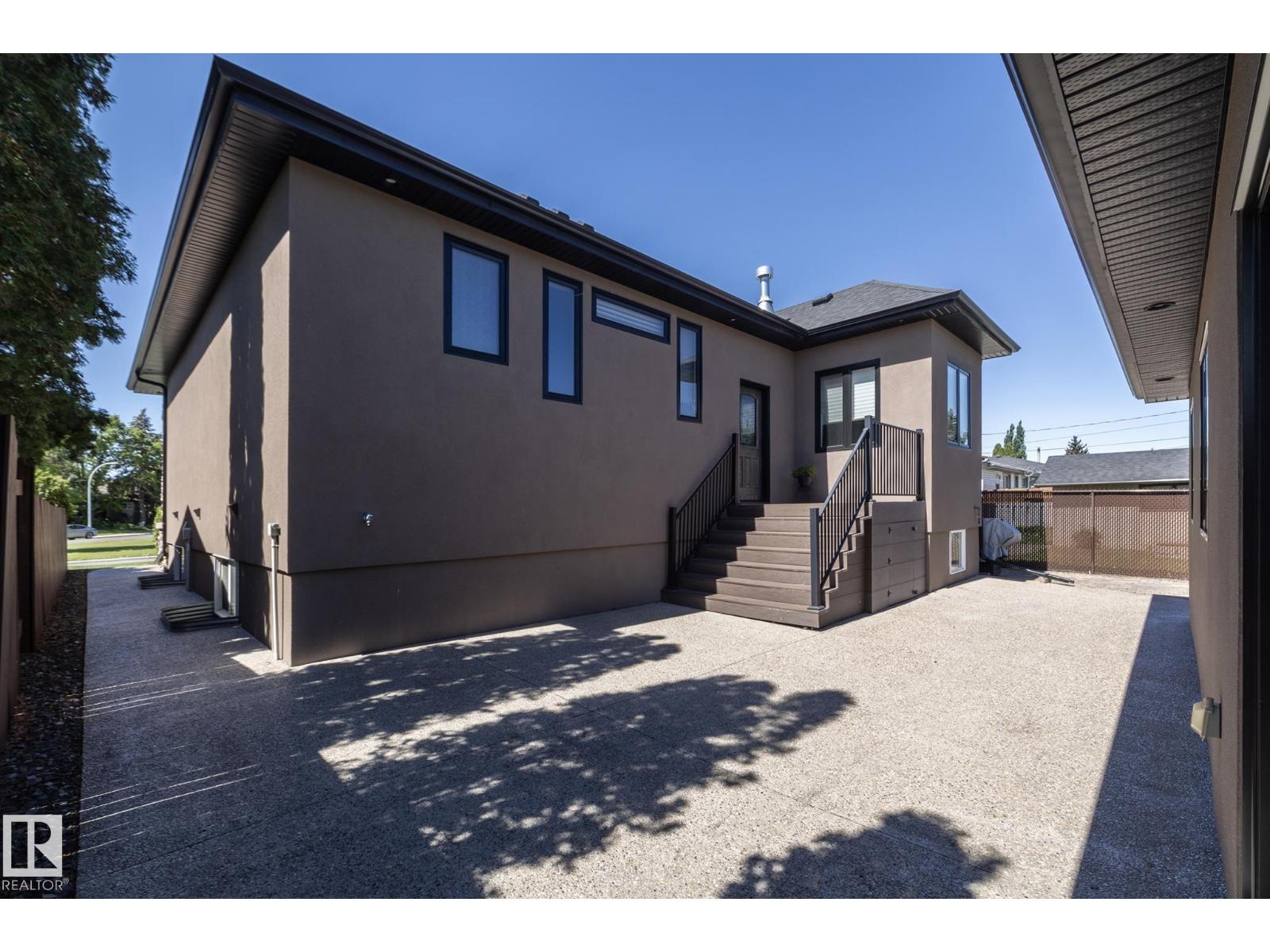 6504 97 Av Nw, Edmonton, Alberta  T6B 1C5 - Photo 5 - E4492510