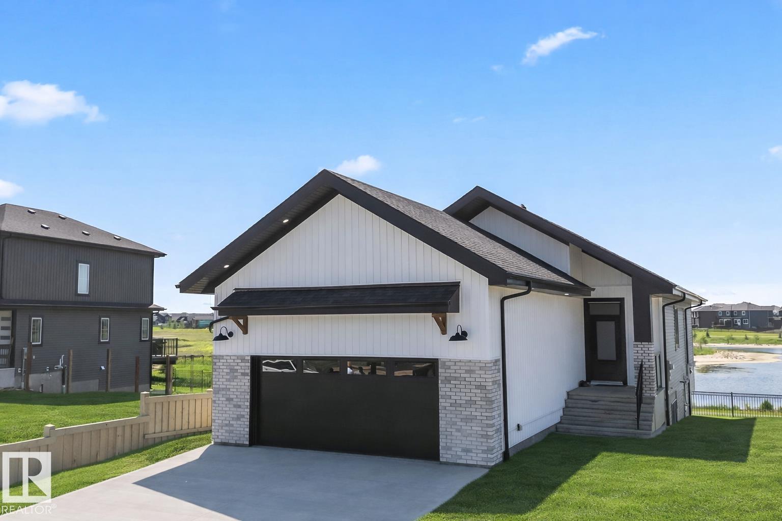 1411 Redpoll Court Nw, Edmonton, Alberta  T5S 0V4 - Photo 1 - E4492671
