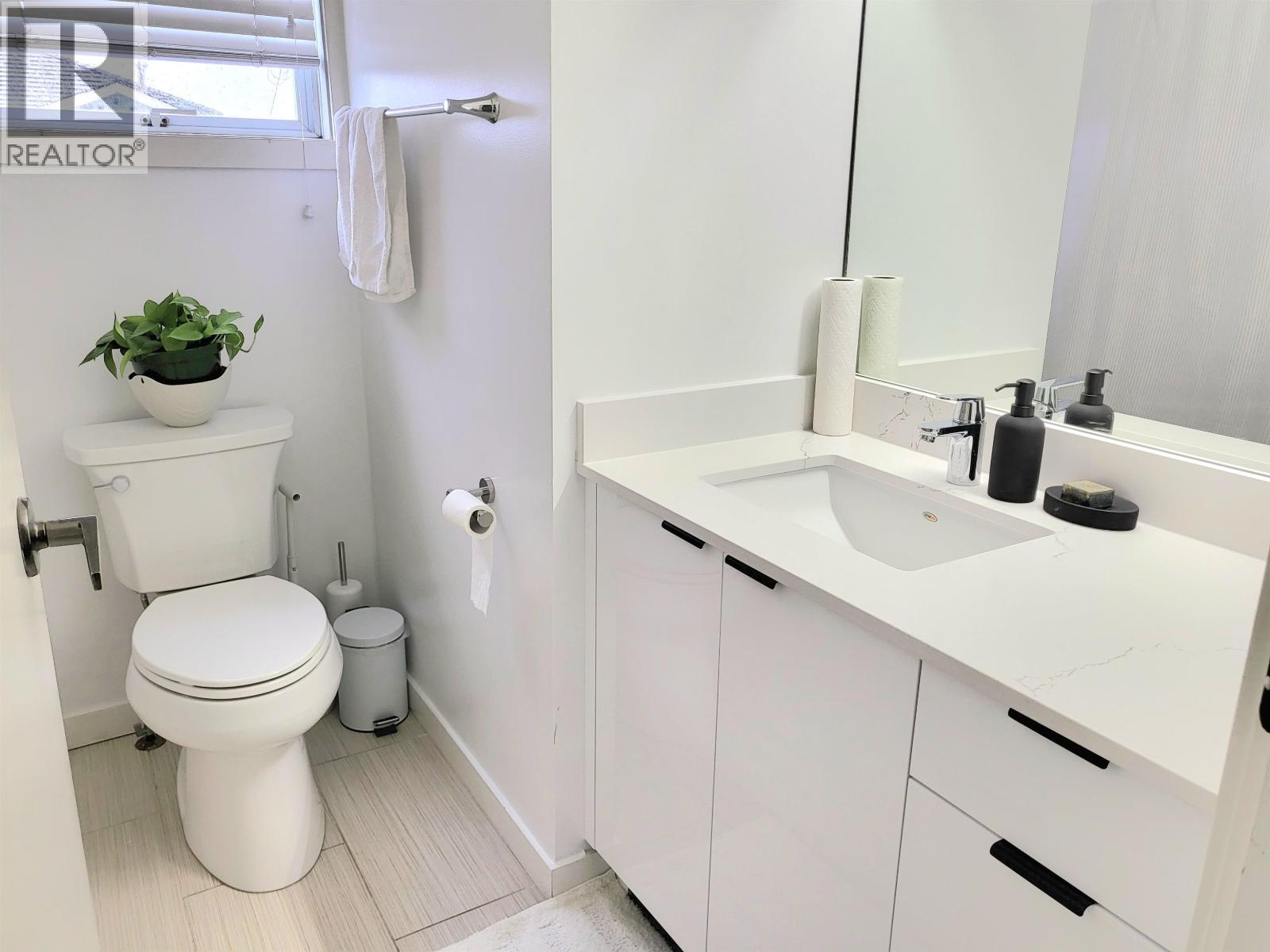 1588 E 41st Avenue, Vancouver, British Columbia  V5P 1K2 - Photo 15 - R3134155