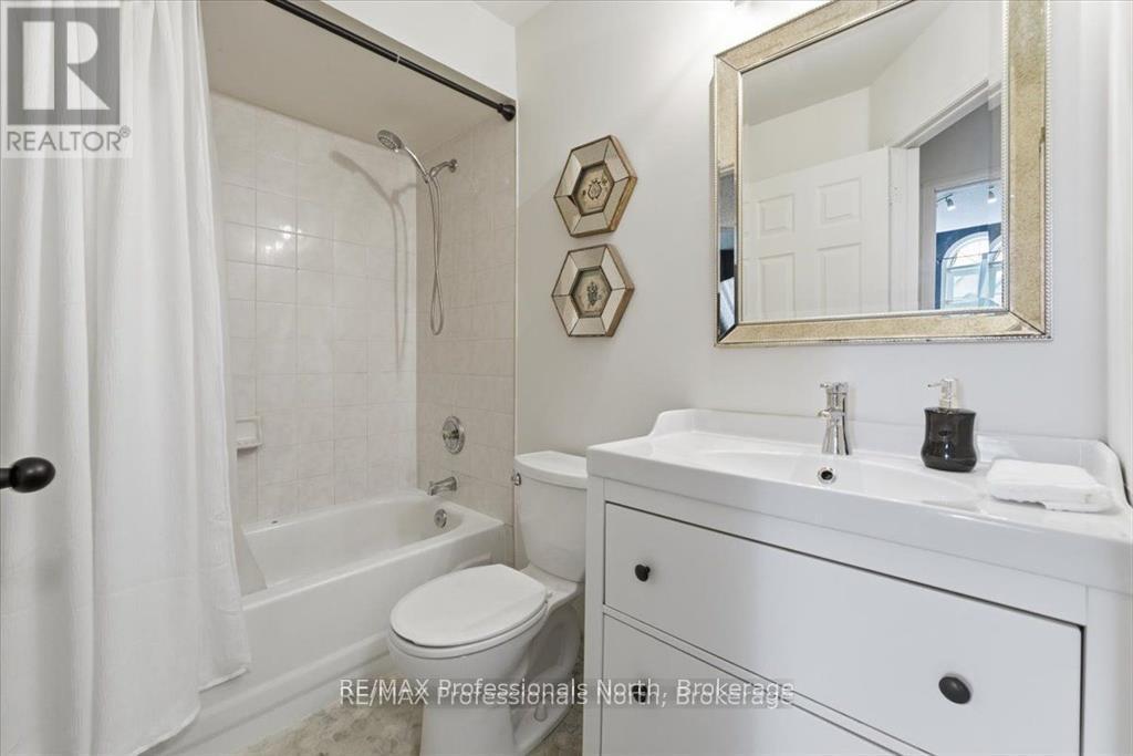 98 Roxton Road, Oakville (Ro River Oaks), Ontario  L6H 6V4 - Photo 19 - W13422380