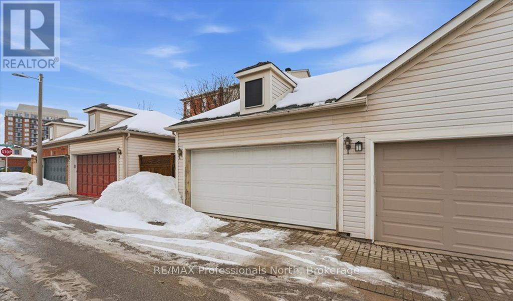98 Roxton Road, Oakville (Ro River Oaks), Ontario  L6H 6V4 - Photo 25 - W13422380