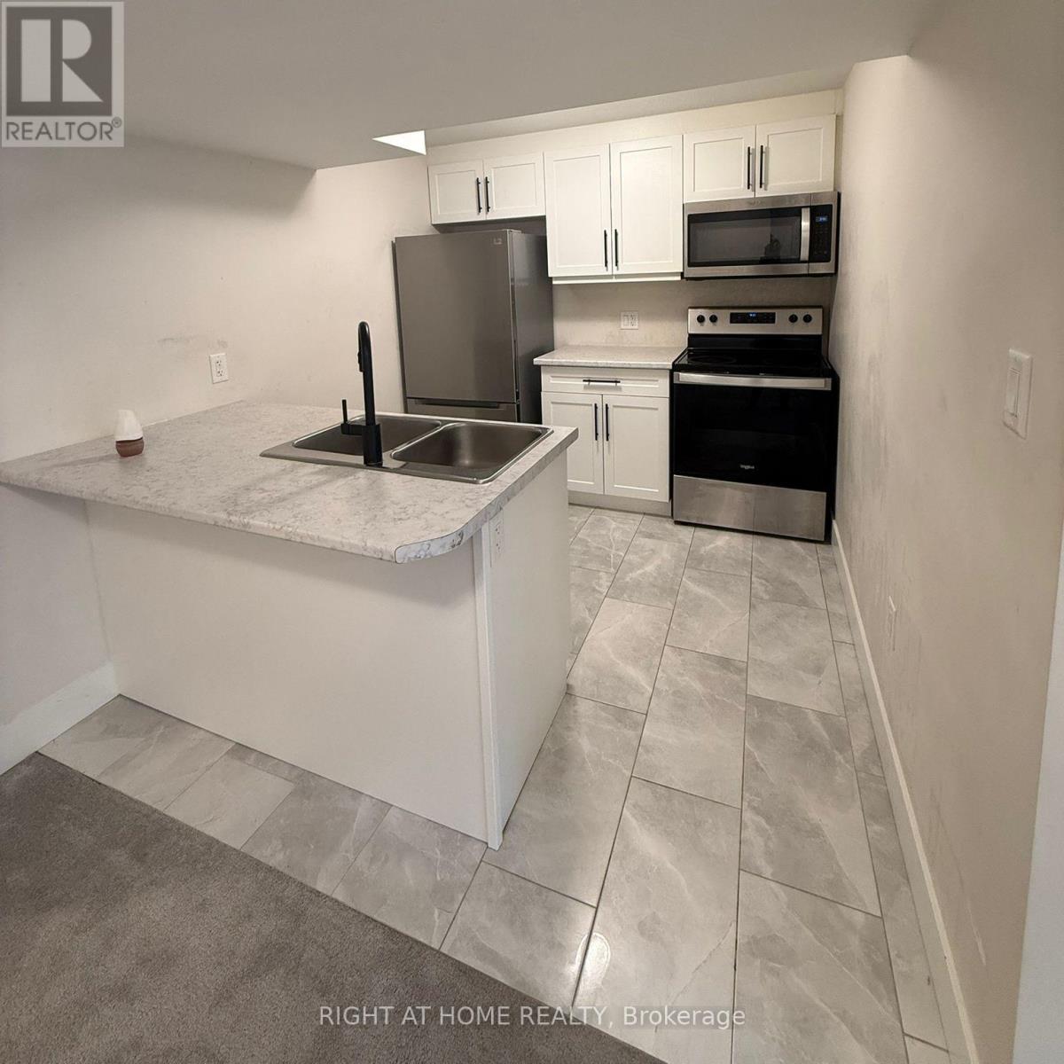 961 Deveron Crescent, London South, Ontario  N5Z 0B3 - Photo 5 - X13422992
