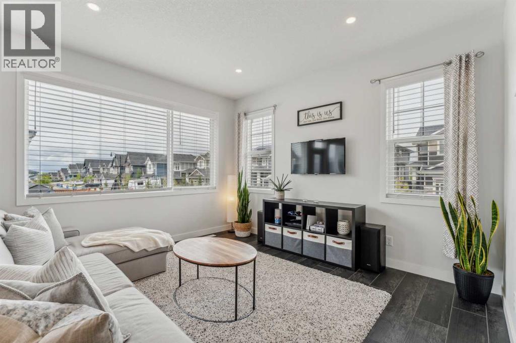 149 Sunrise Common, Cochrane, Alberta  T4C 2S1 - Photo 14 - A2298504