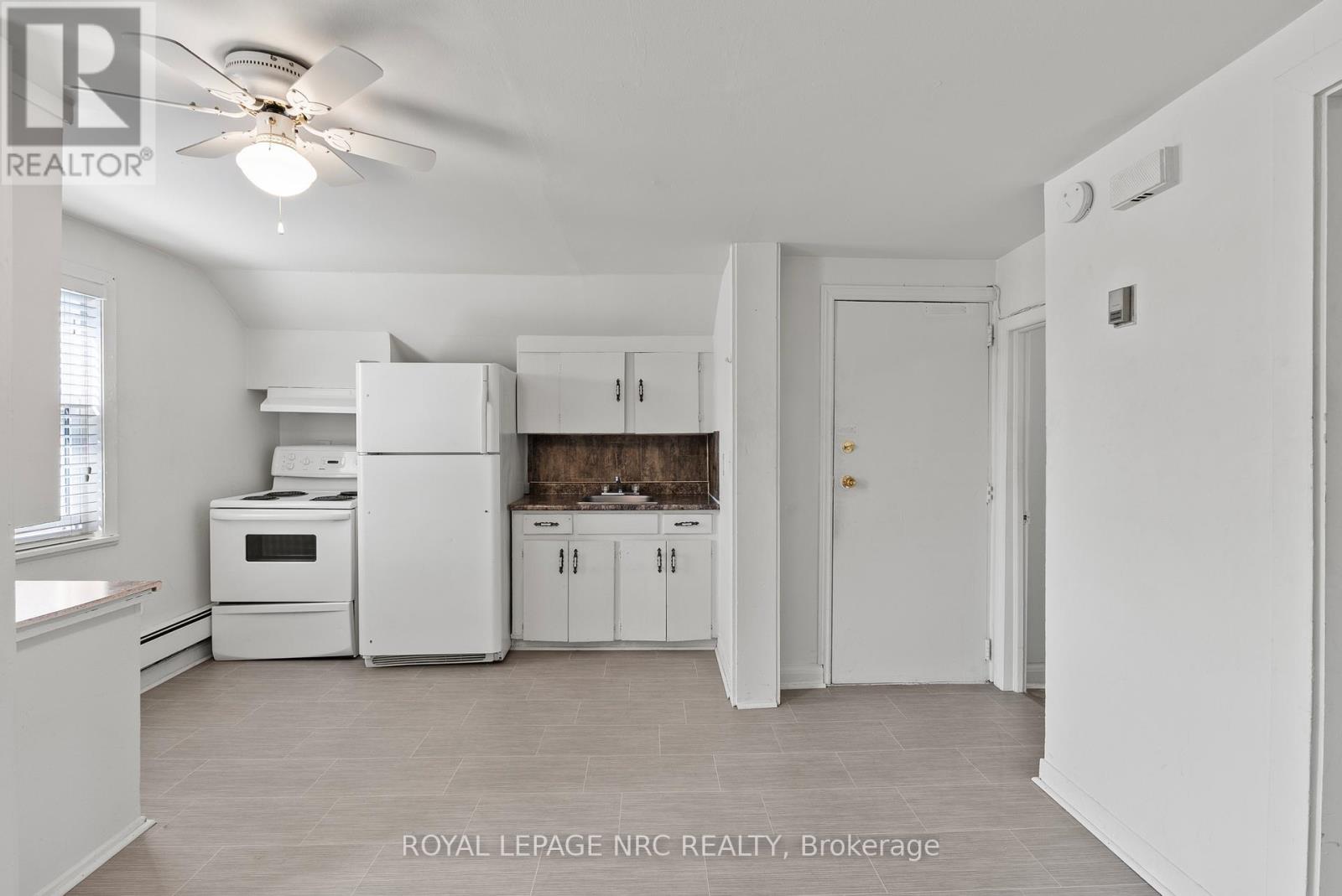 42 Leeper Street, St. Catharines, Ontario  L2S 2N2 - Photo 16 - X12975544