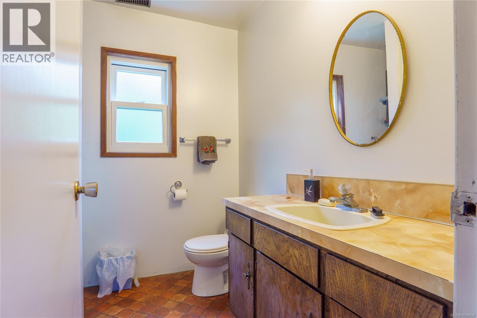 1251 Rupert Rd, Ucluelet, British Columbia V0R 3A0 - Photo 20 - 1039836