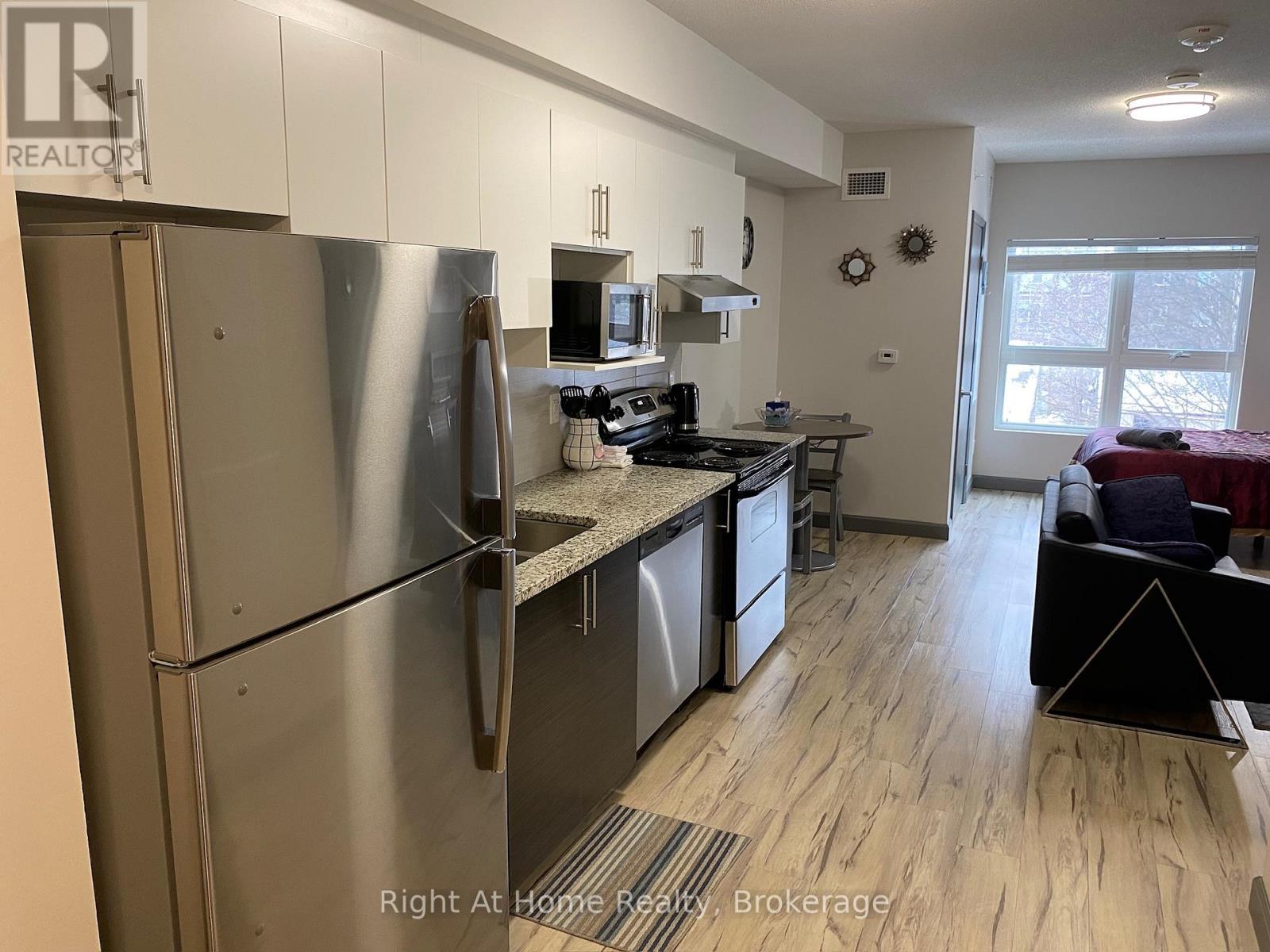 1310 - 258a Sunview Street, Waterloo, Ontario N2L 3V9 - Photo 2 - X13423134