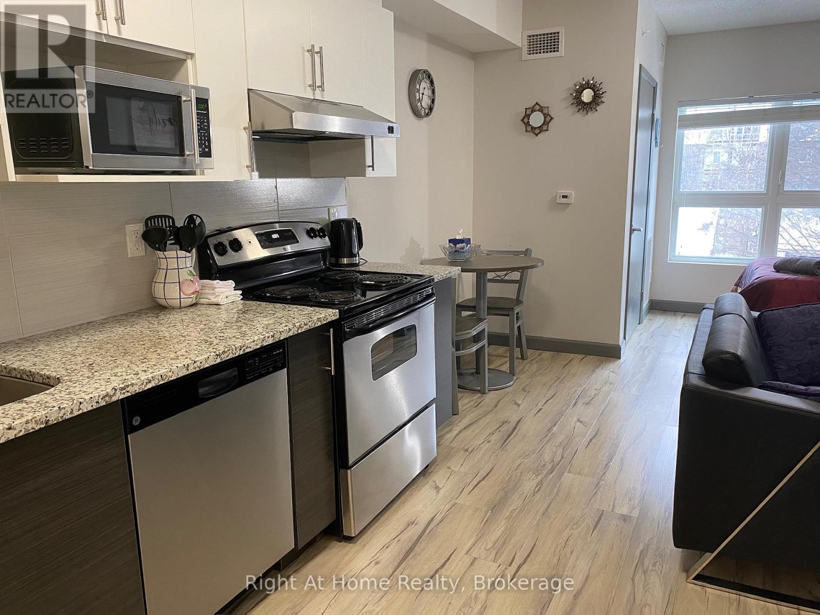 1310 - 258a Sunview Street, Waterloo, Ontario N2L 3V9 - Photo 3 - X13423134