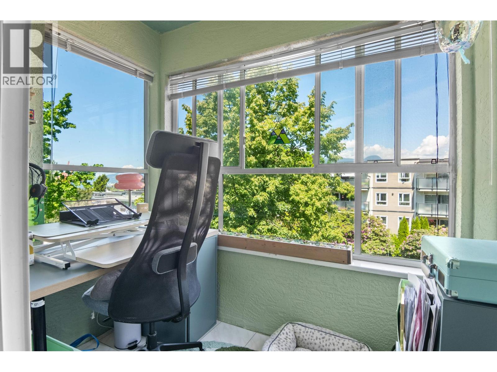 Listing image 14