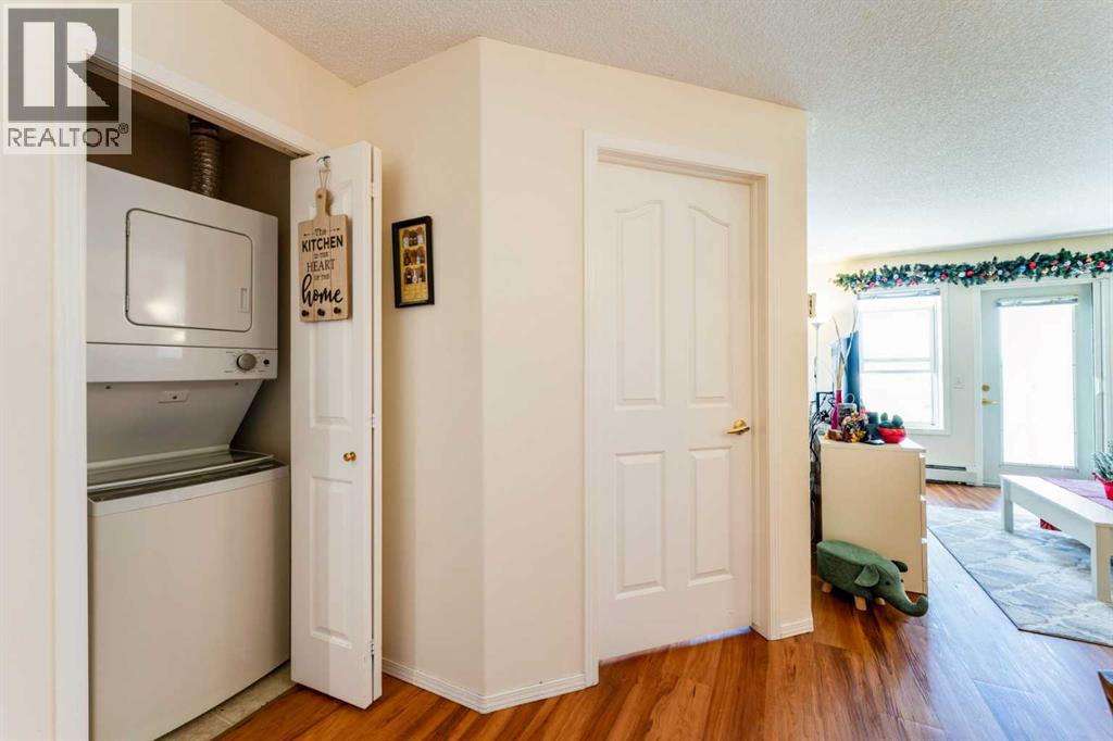 415, 5000 Somervale Court SW, Calgary, Alberta  T2Y 4M1 - Photo 6 - A2314542