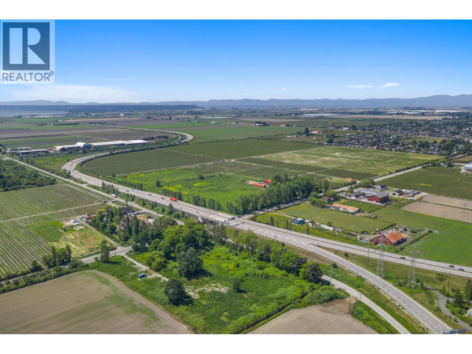 6988 Ladner Trunk Road, Delta, British Columbia  V4K 3N3 - Photo 3 - R3133359