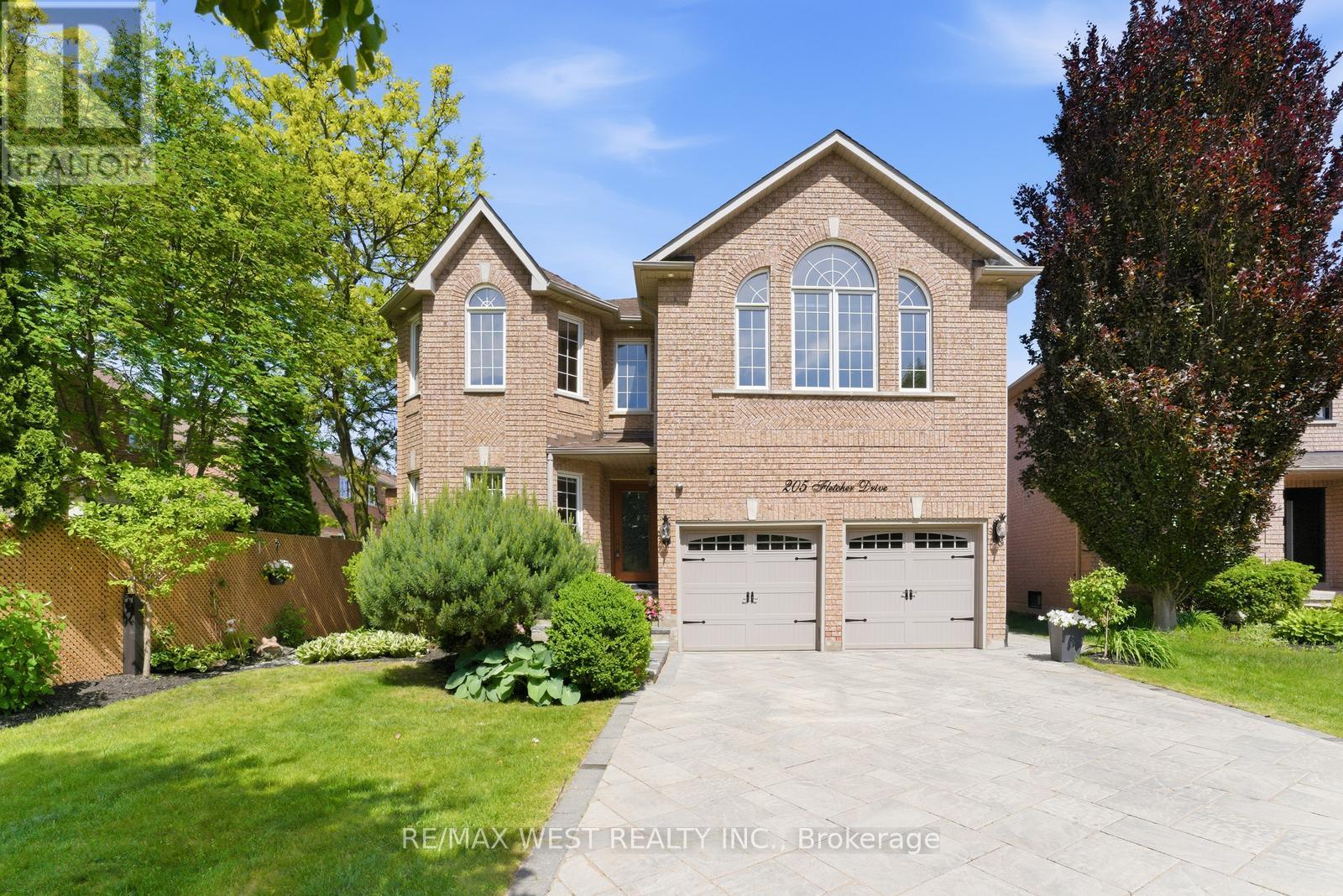205 FLETCHER DRIVE, vaughan (maple), Ontario