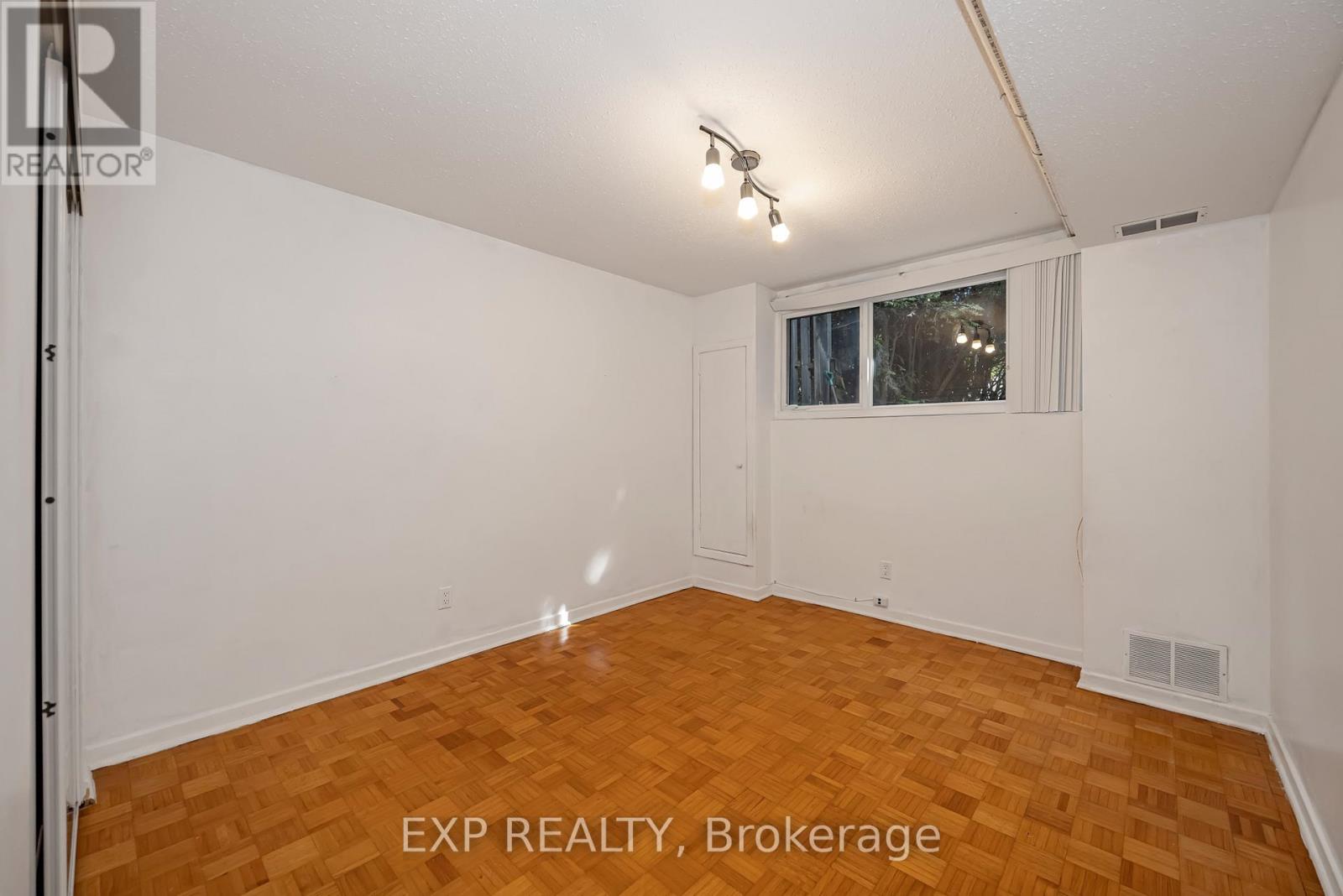 21 Southview Crescent, Ottawa, Ontario K2E 5R4 - Photo 26 - X13211740