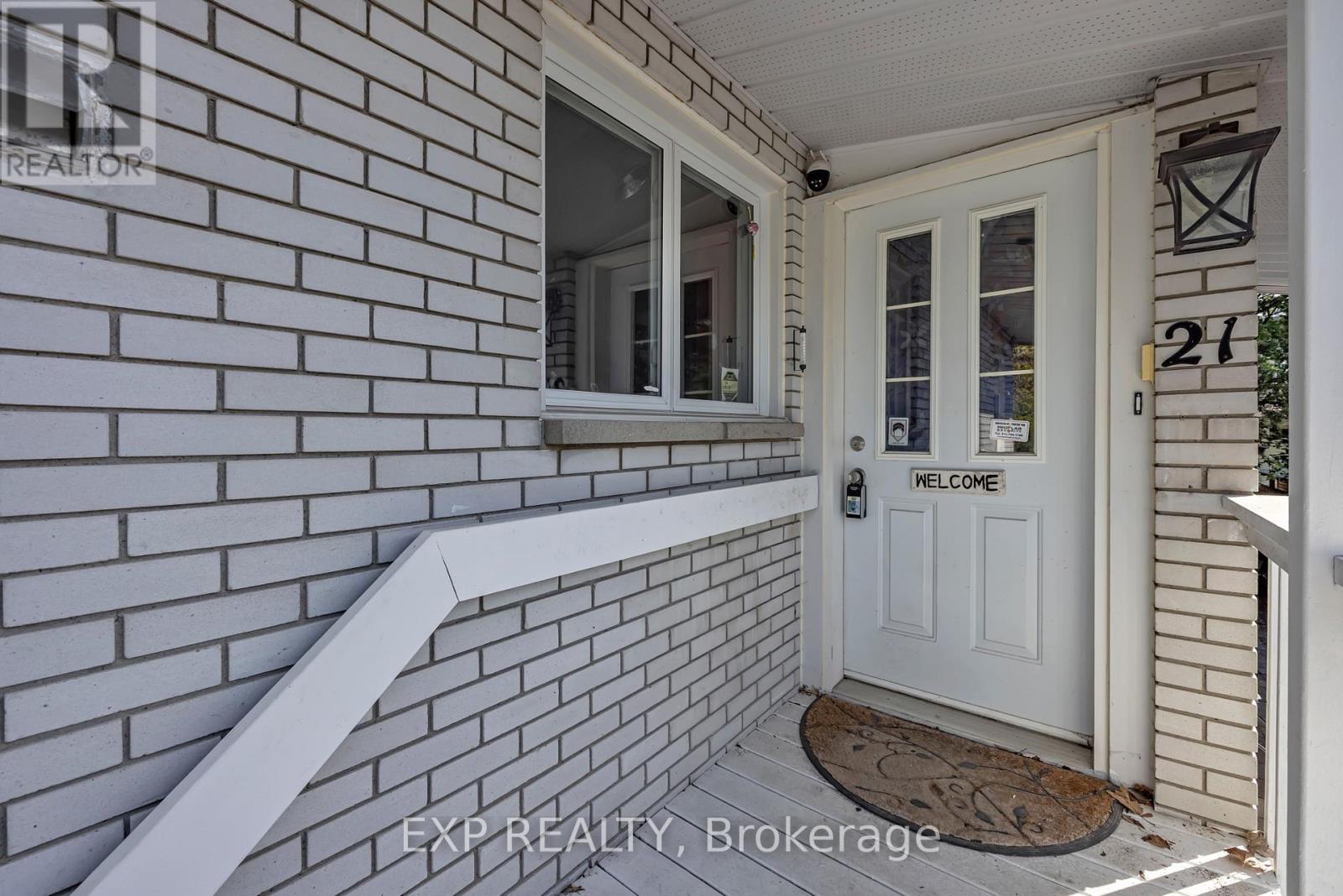 21 Southview Crescent, Ottawa, Ontario K2E 5R4 - Photo 5 - X13211740