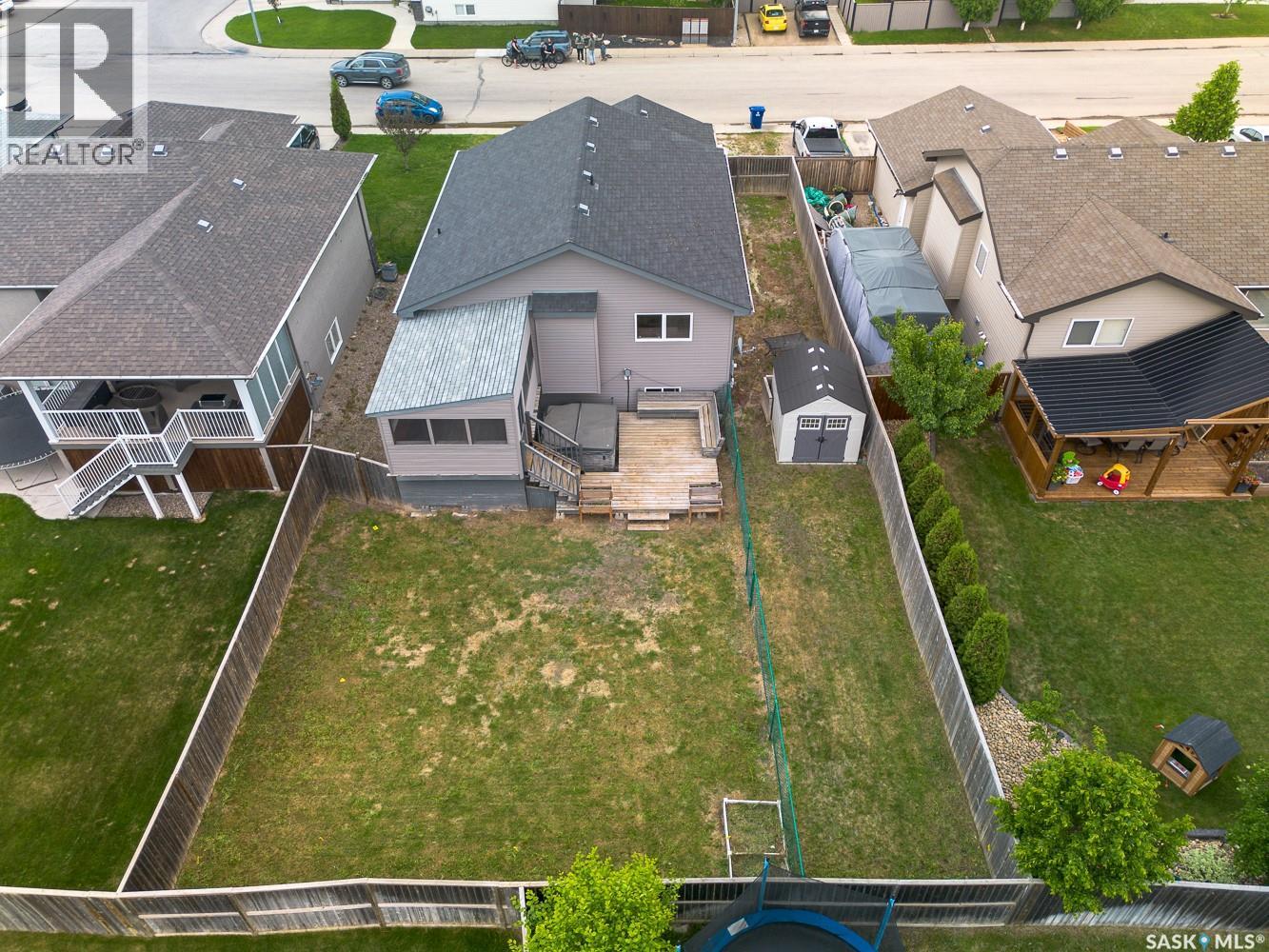 708 6th Avenue S, Martensville, Saskatchewan  S0K 2T0 - Photo 31 - SK038821