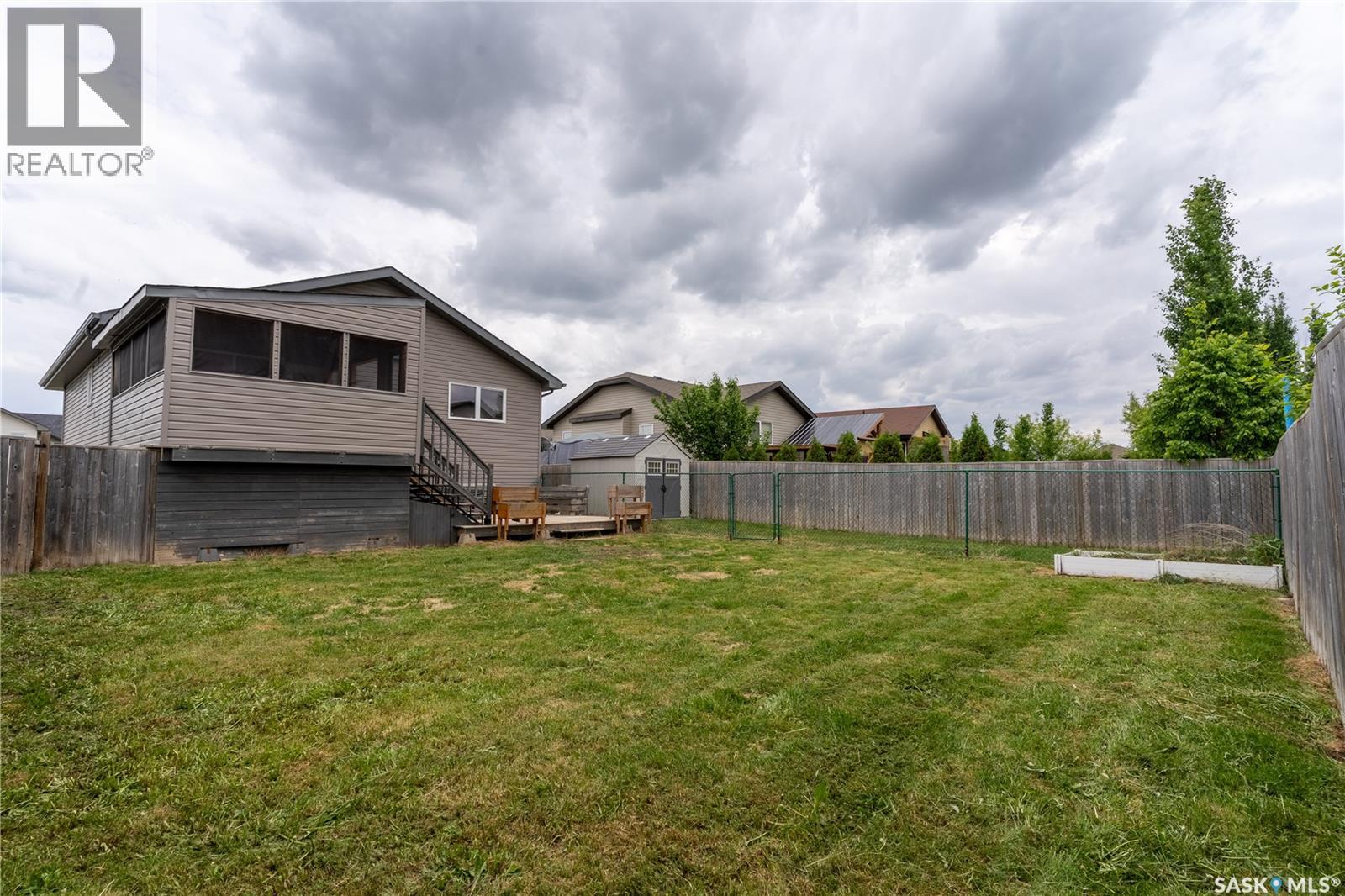 708 6th Avenue S, Martensville, Saskatchewan  S0K 2T0 - Photo 27 - SK038821