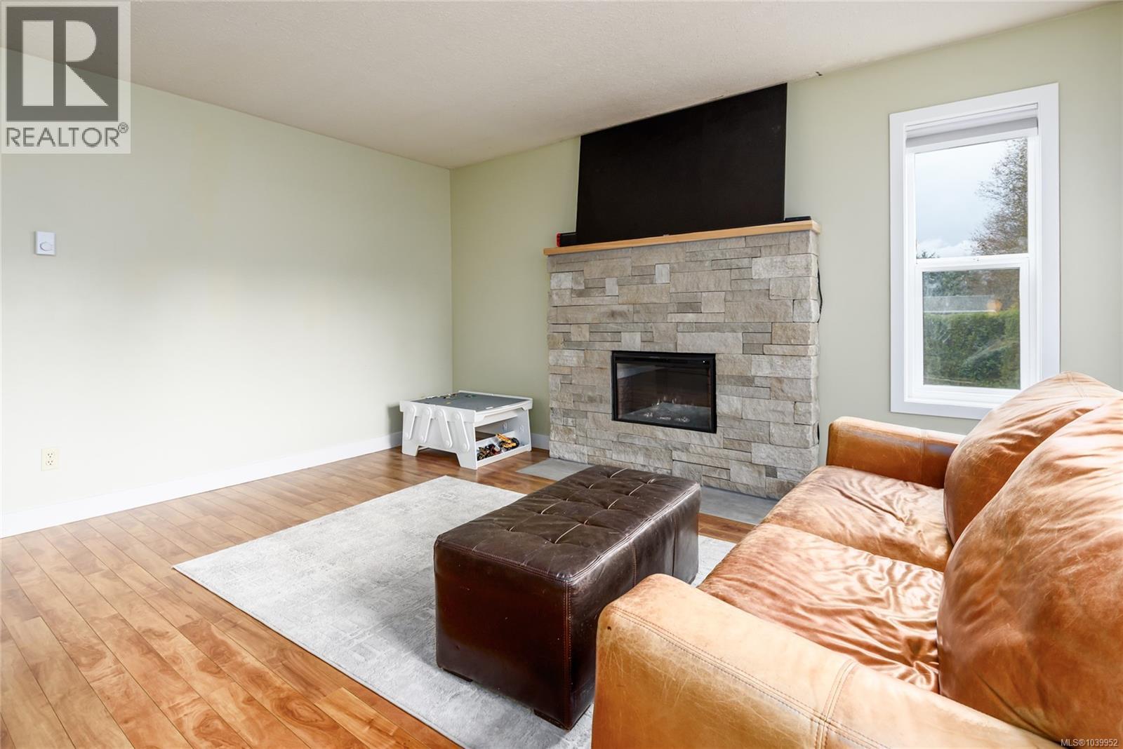 1651 Ascot Ave, Comox, British Columbia V9M 1A8 - Photo 4 - 1039952