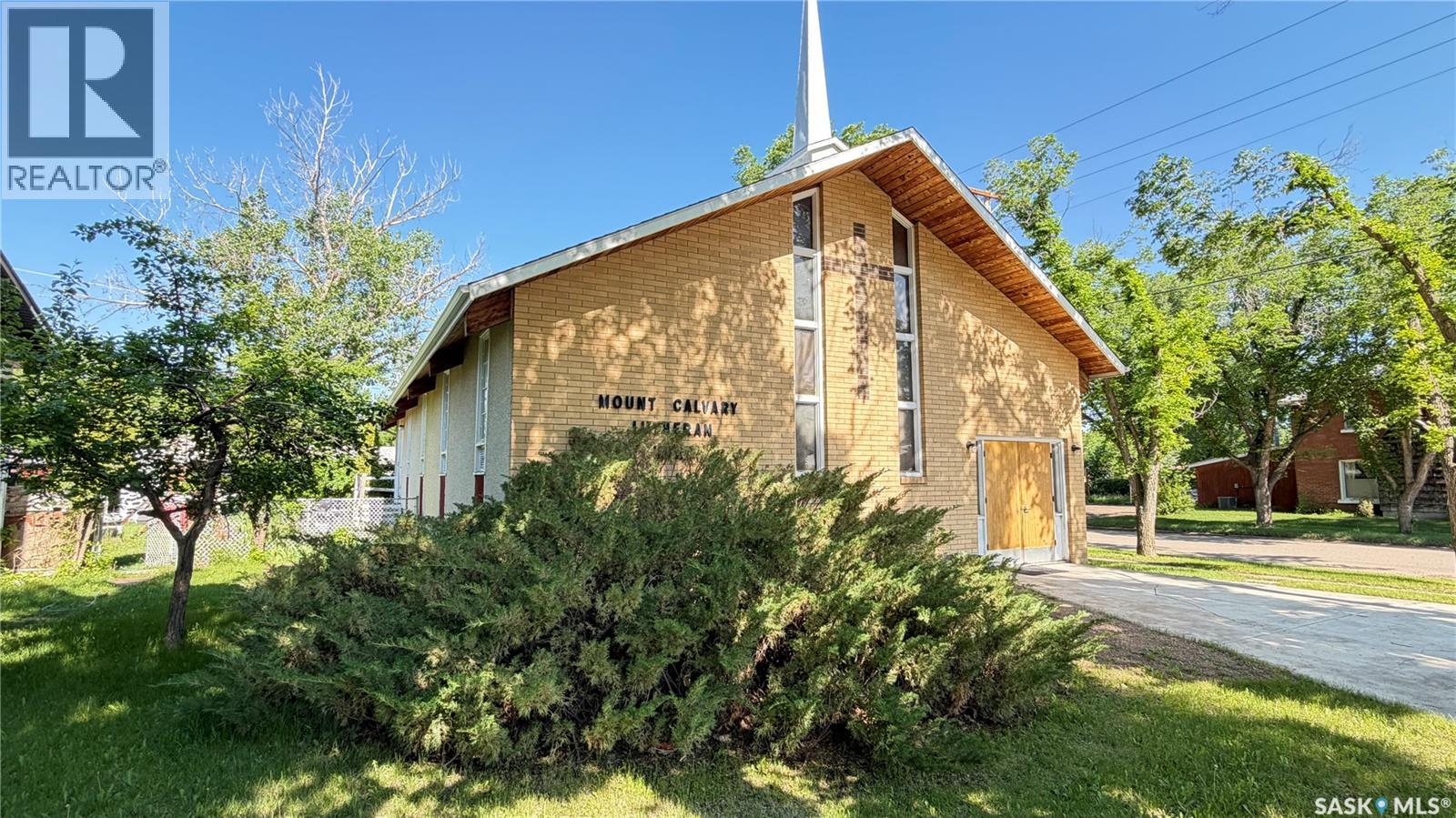 501 Harder Street, Maple Creek, Saskatchewan  S0N 1N0 - Photo 4 - SK038862