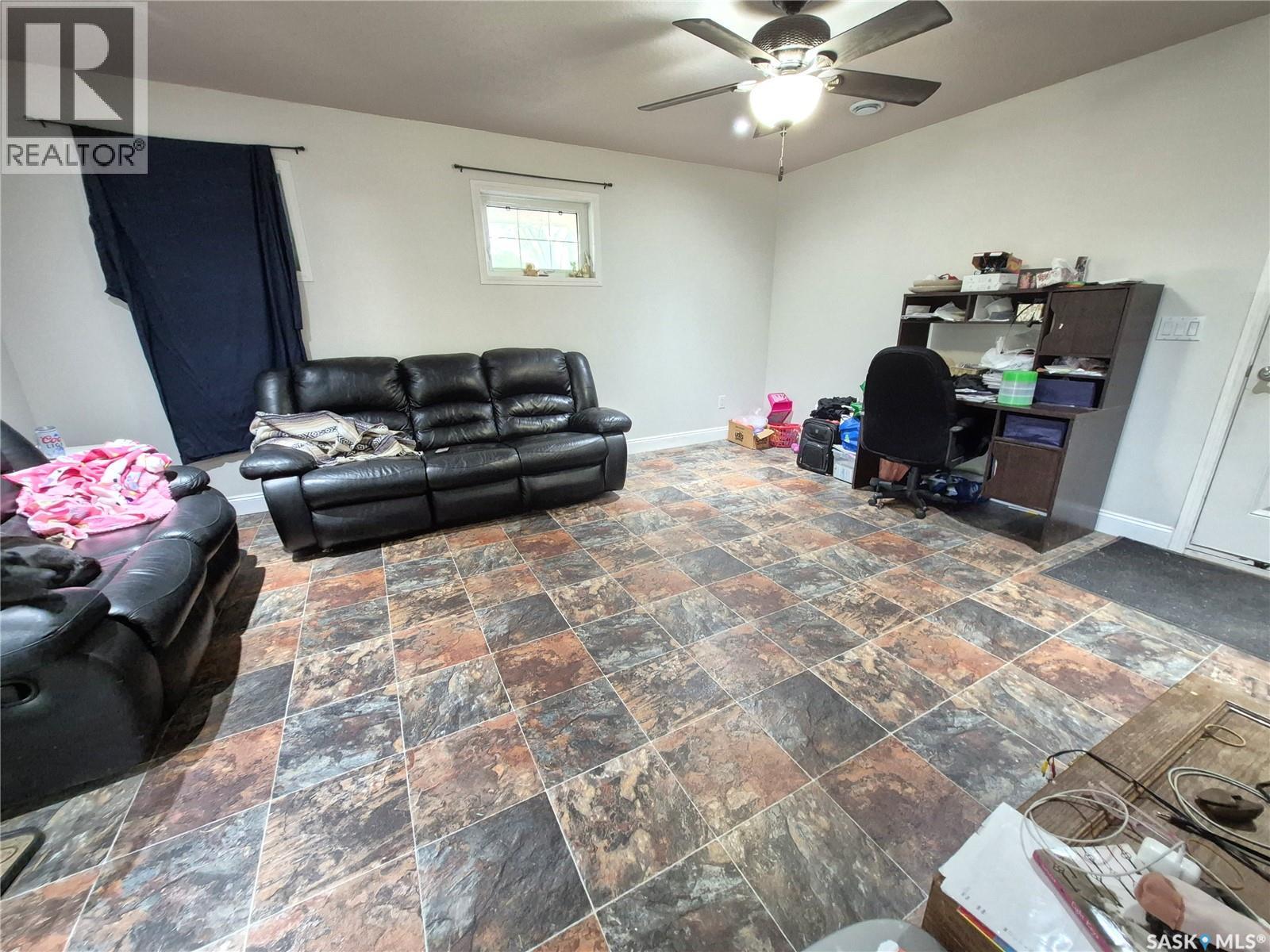 302 Martin Street, Pangman, Saskatchewan  S0C 2C0 - Photo 22 - SK038665