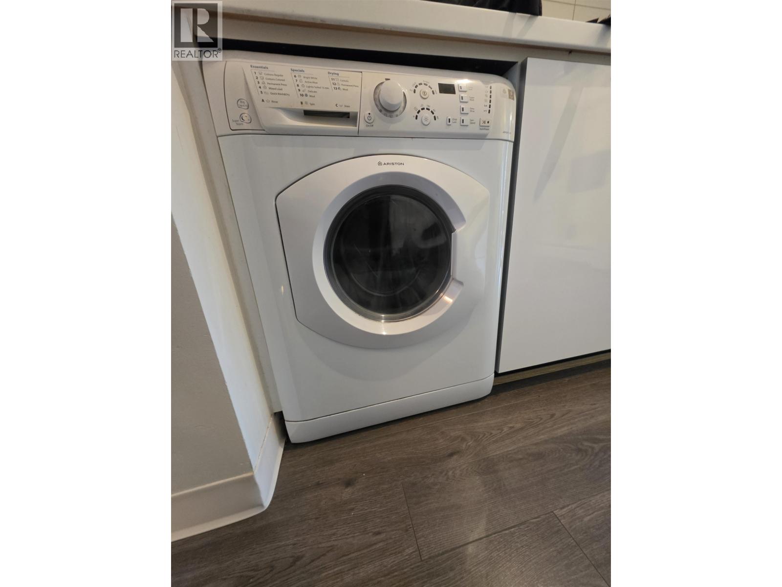 Listing image 9