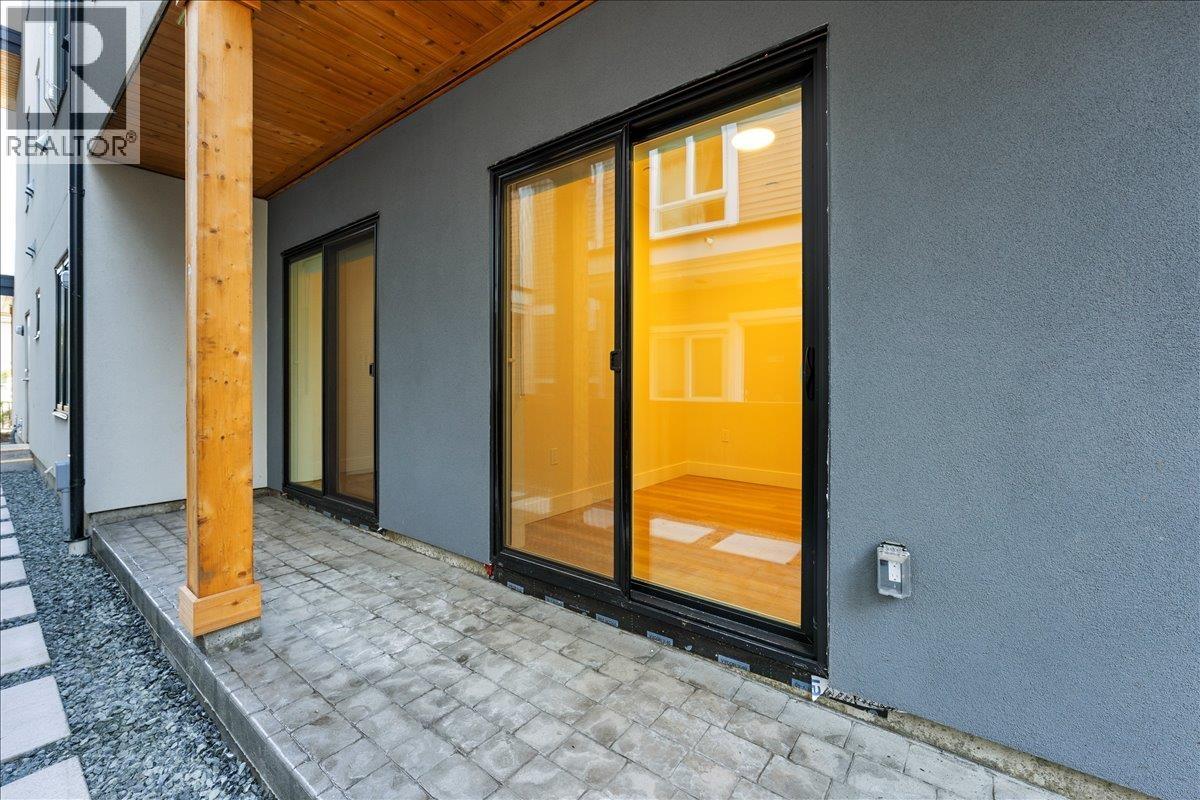 4854 Slocan Street, Vancouver, British Columbia  V5R 2A3 - Photo 34 - R3134056