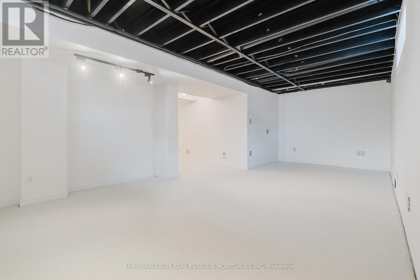 6020 Longleaf Drive, Ottawa, Ontario K1W 1J2 - Photo 32 - X13423240