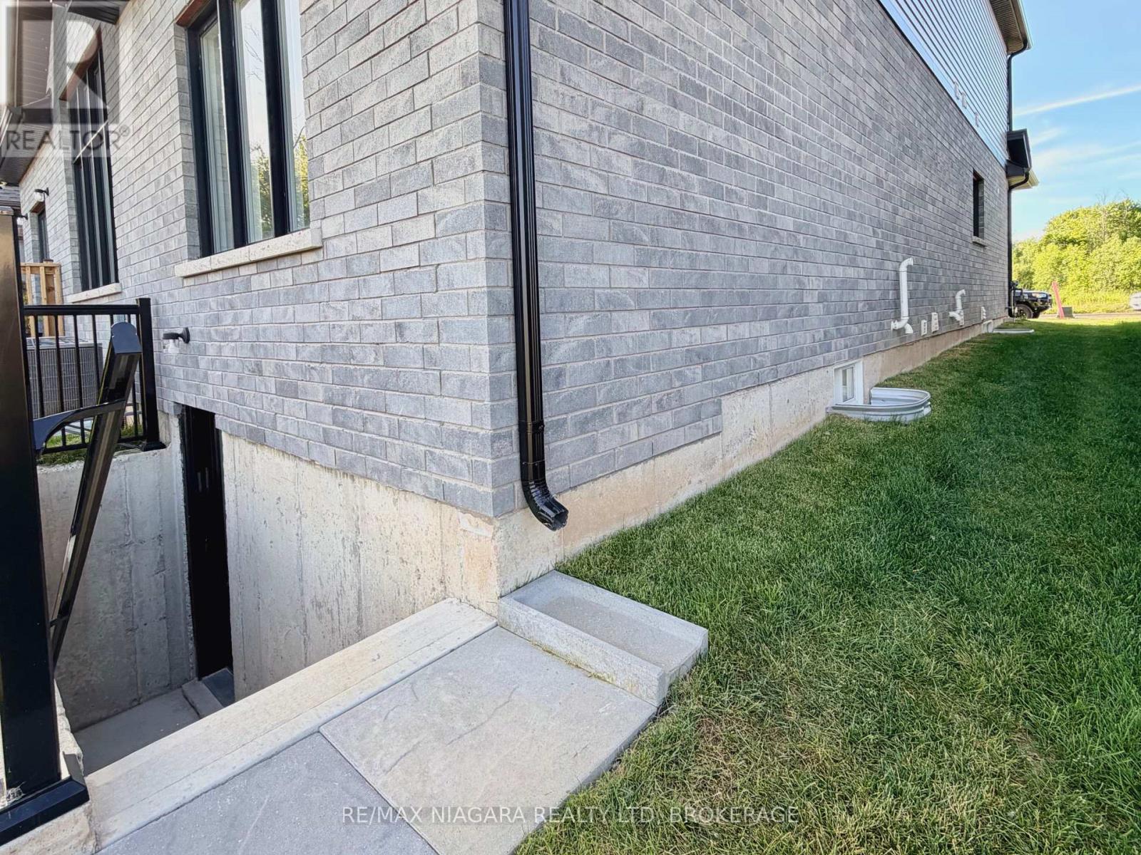Bsmt - 921 Rutherford Avenue, Fort Erie, Ontario  L2A 0H3 - Photo 11 - X13423238