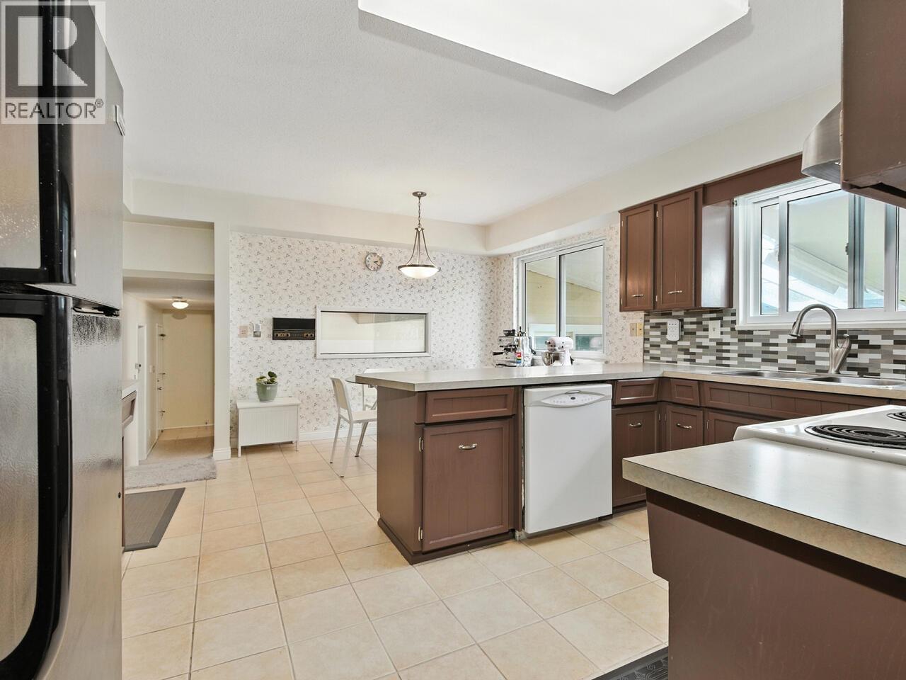 7080 Kimberley Drive, Richmond, British Columbia  V7A 4S4 - Photo 5 - R3134218