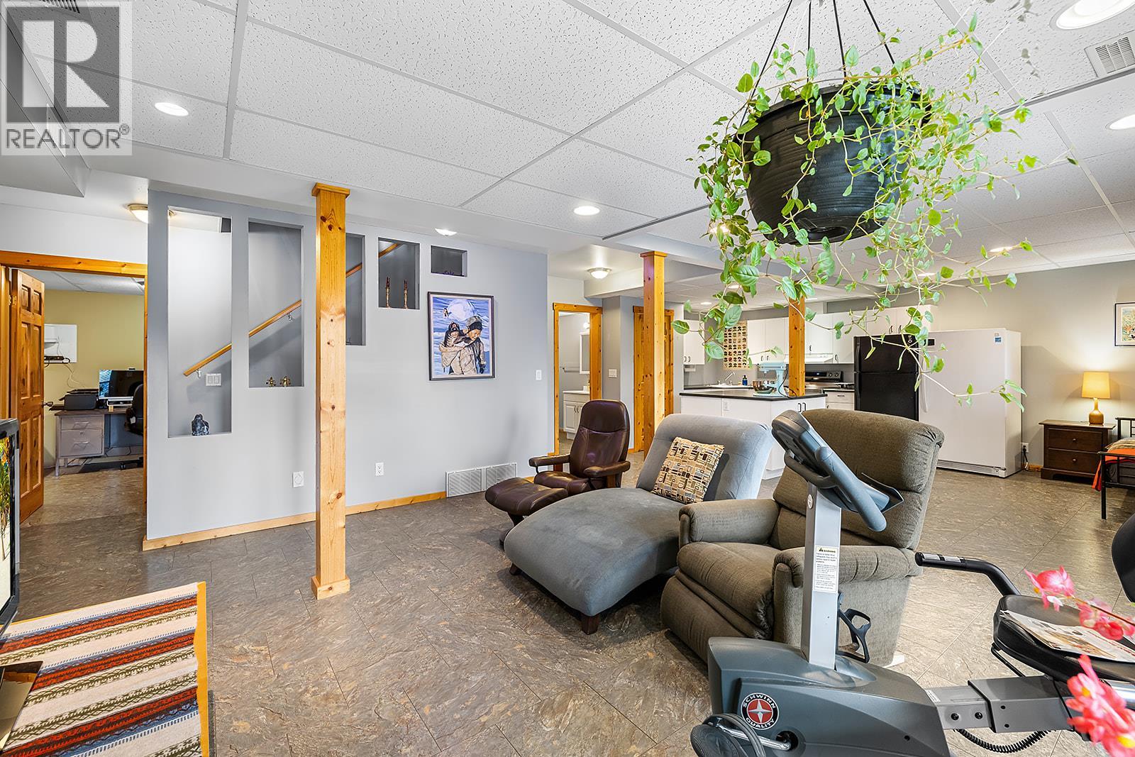 109 2nd Avenue S, Creston, British Columbia  V0B 1G3 - Photo 31 - 10390349