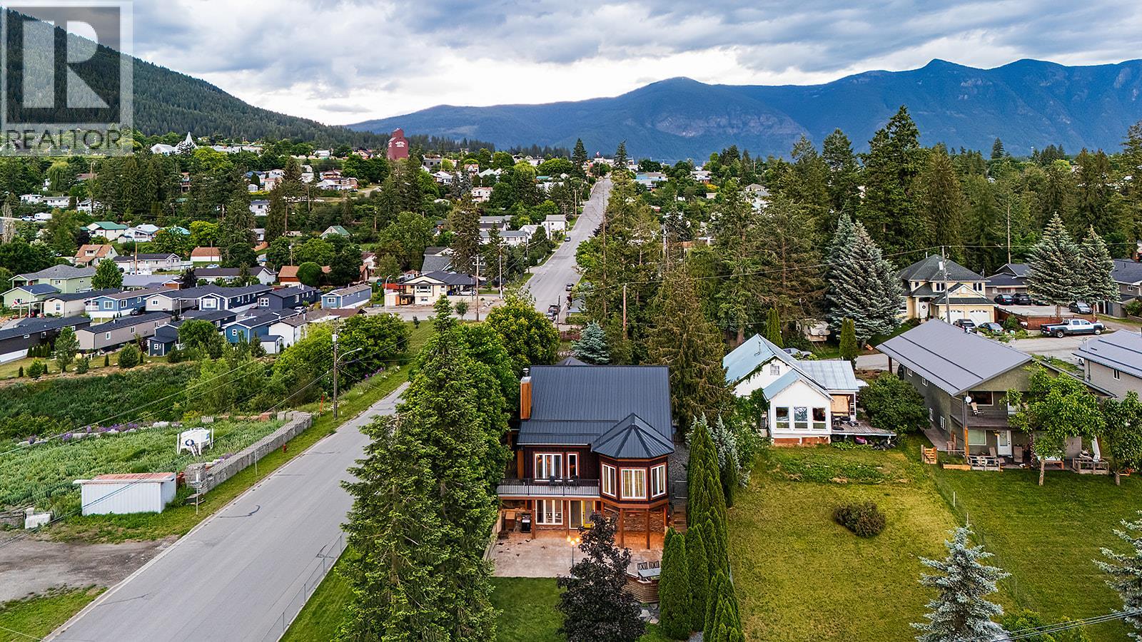 109 2nd Avenue S, Creston, British Columbia  V0B 1G3 - Photo 52 - 10390349