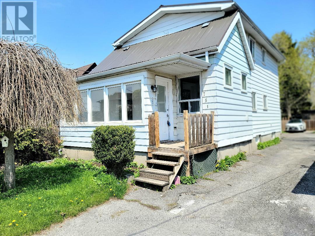 751 Gifford Street, Oshawa (Lakeview), Ontario  L1H 4W1 - Photo 3 - E13423154