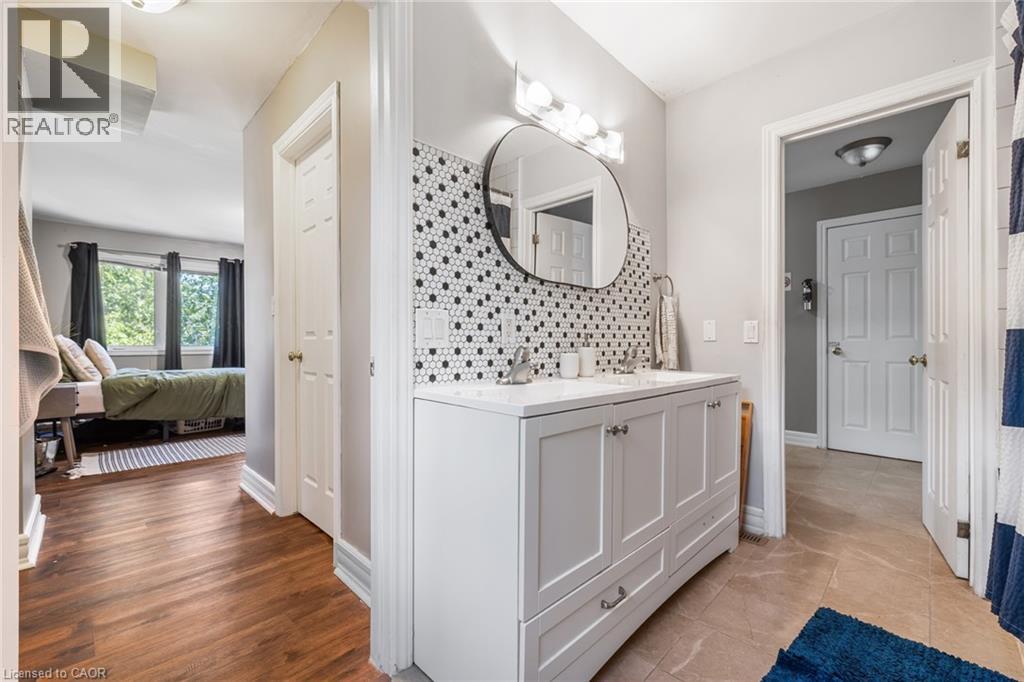 630 Drury Lane Unit# Upper, Burlington, Ontario  L7R 2X6 - Photo 6 - 40838425