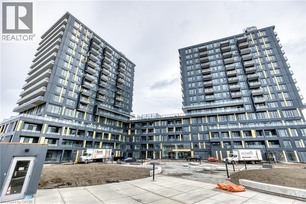 4878 POWERS Common Unit# D704, Burlington, Ontario