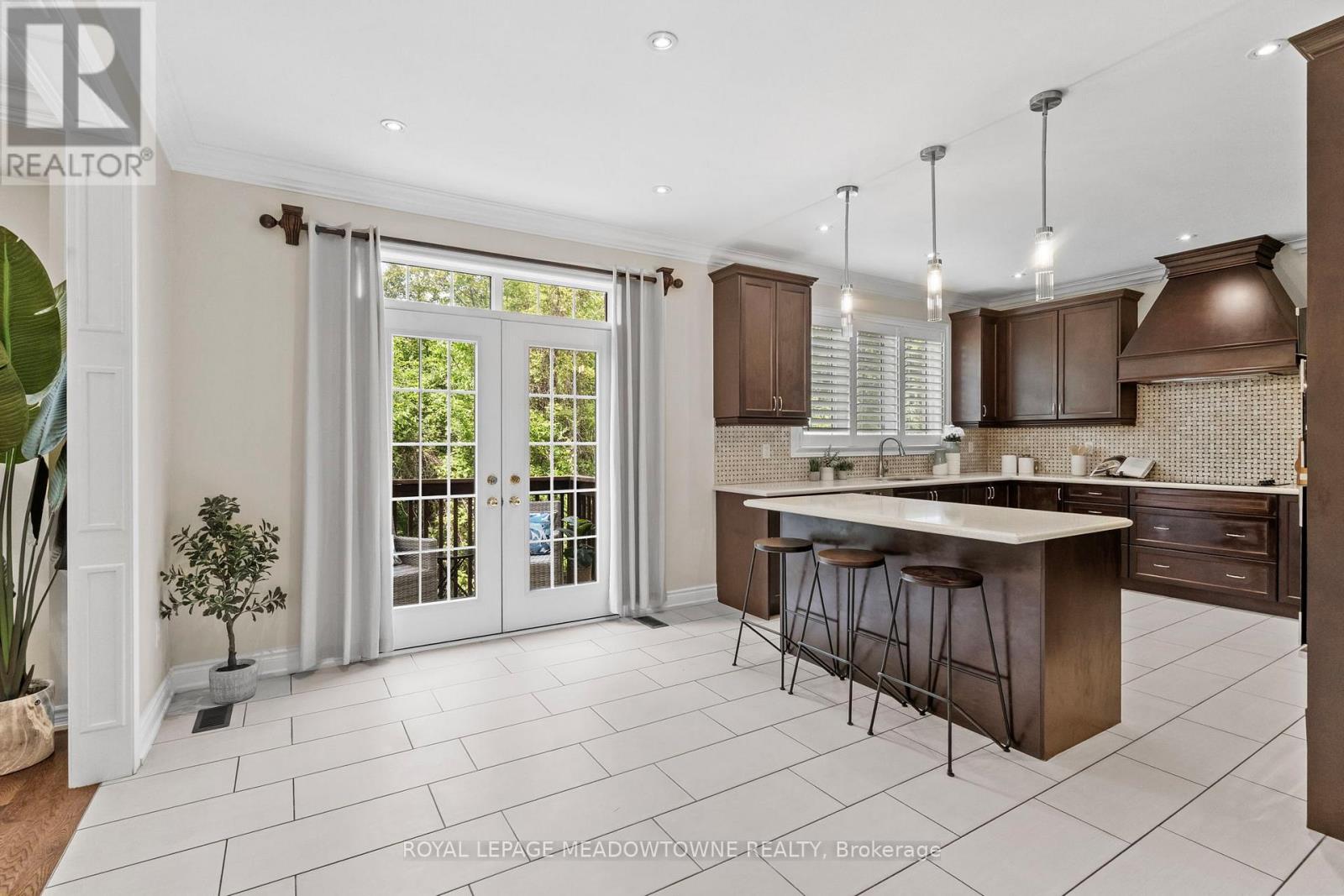 332 Mcgibbon Drive, Milton, Ontario L9T 5K7 - Photo 12 - W13420762