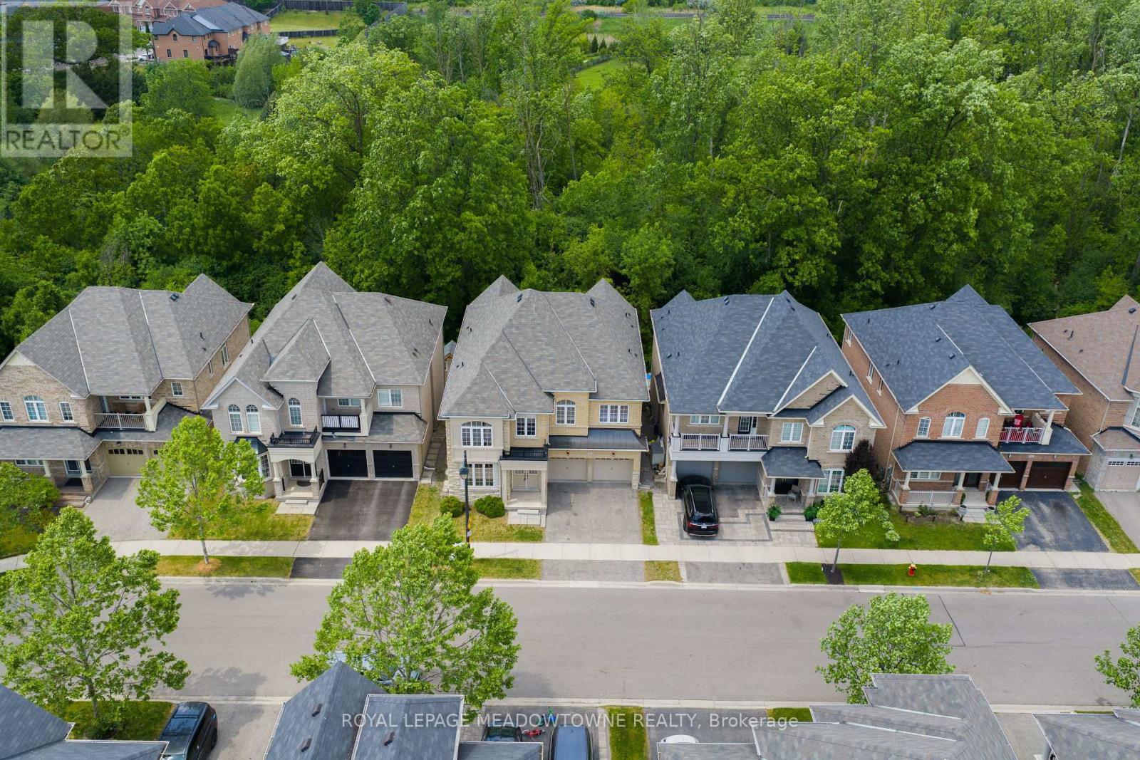 332 MCGIBBON DRIVE, Milton, Ontario