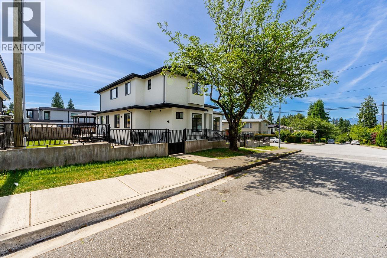 7419 1st Street, Burnaby, British Columbia  V3N 3S9 - Photo 4 - R3134144