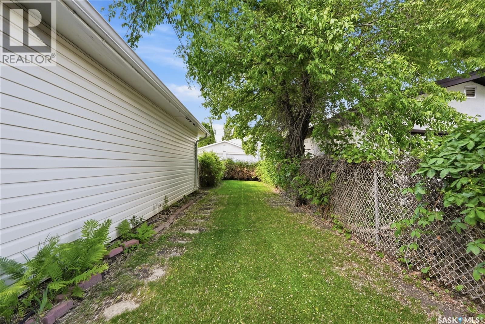 1117 5th Street E, Saskatoon, Saskatchewan  S7H 1H4 - Photo 38 - SK038681