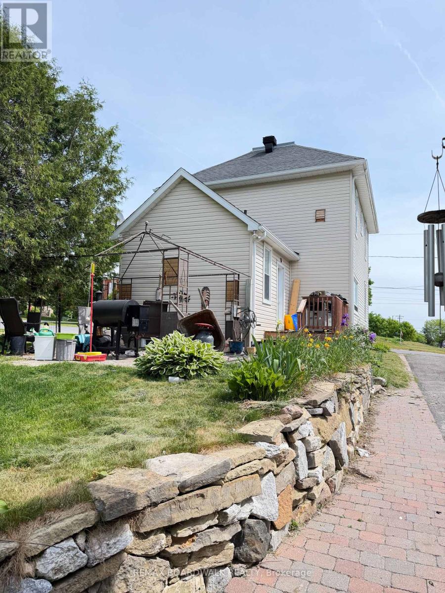 74 Princess Street, Lanark Highlands, Ontario K0G 1K0 - Photo 4 - X13423318
